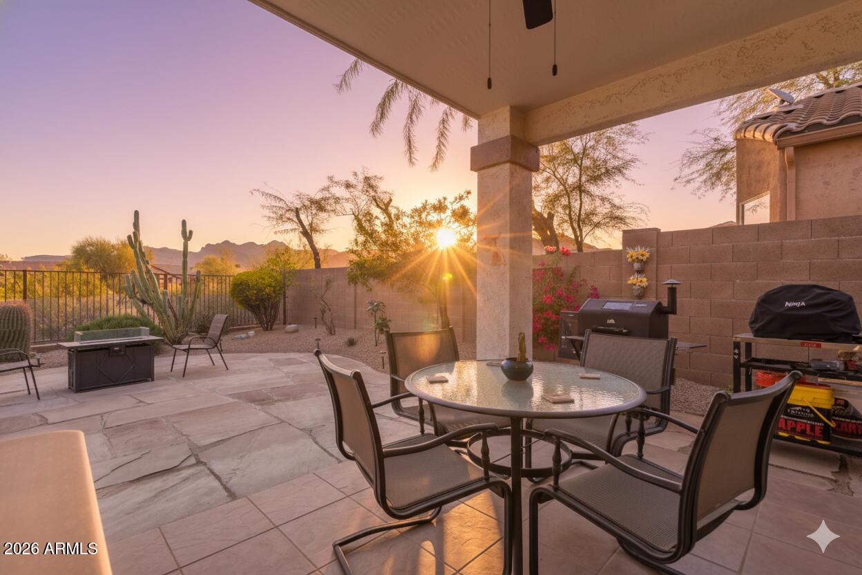 10134 E MEANDERING TRAIL Lane