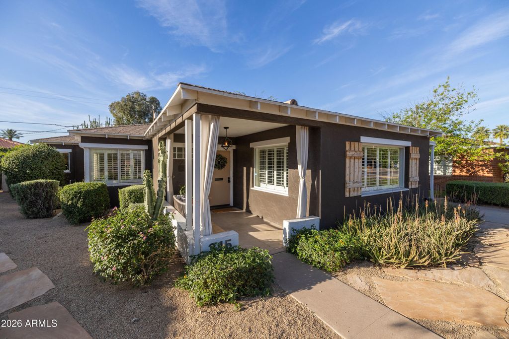 Photo of 315 W Edgemont Avenue, Phoenix, AZ 85003 (MLS # 7000703)