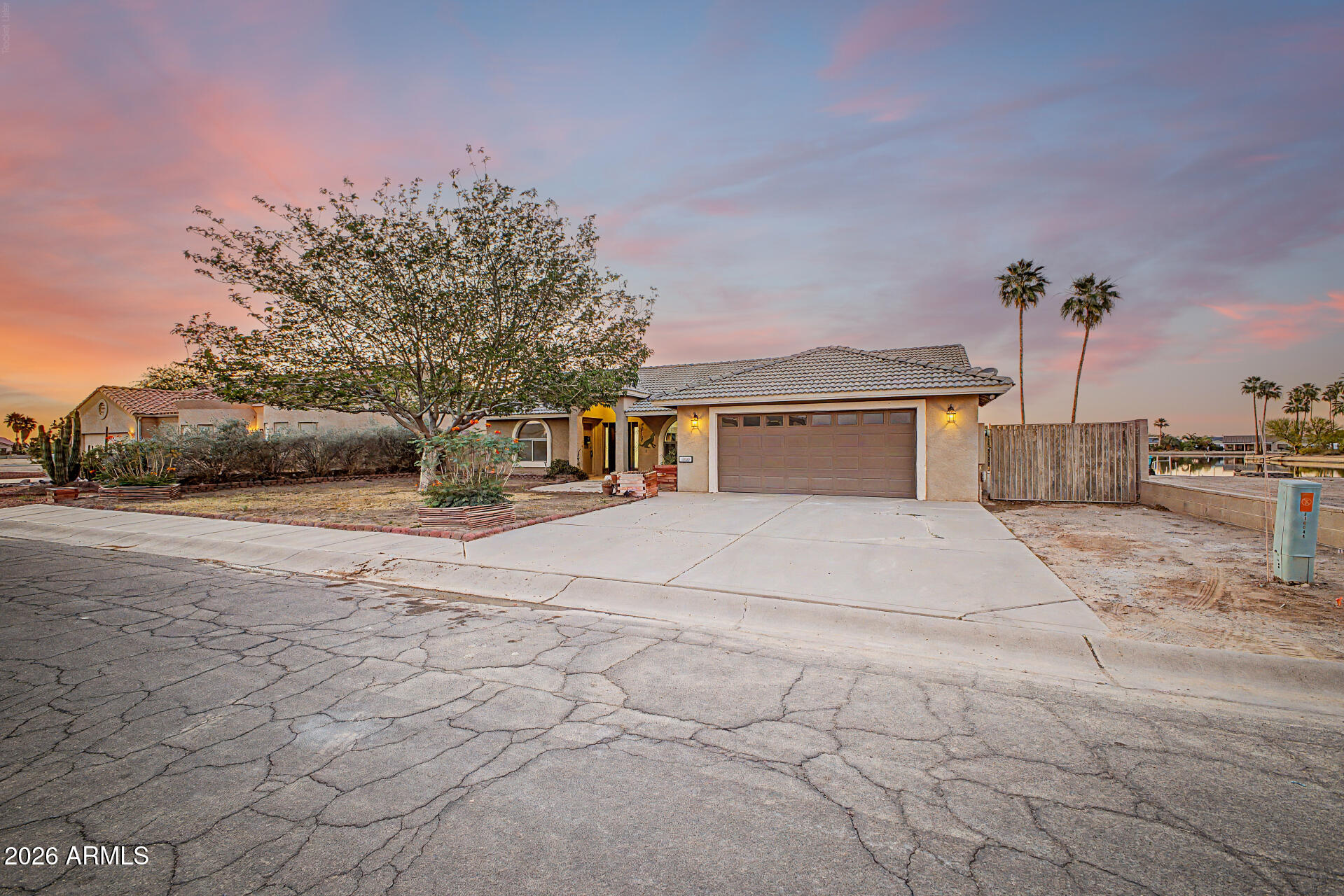 10048 W SAN LAZARO Drive