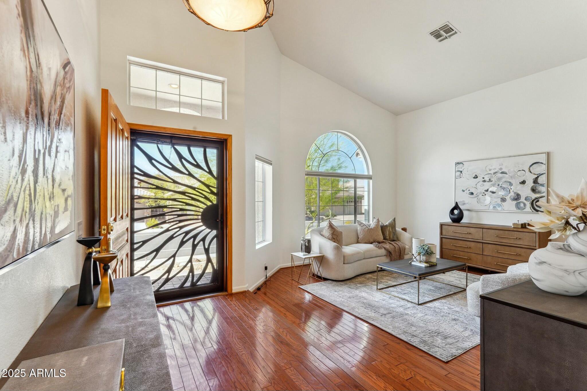 5310 W MELINDA Lane