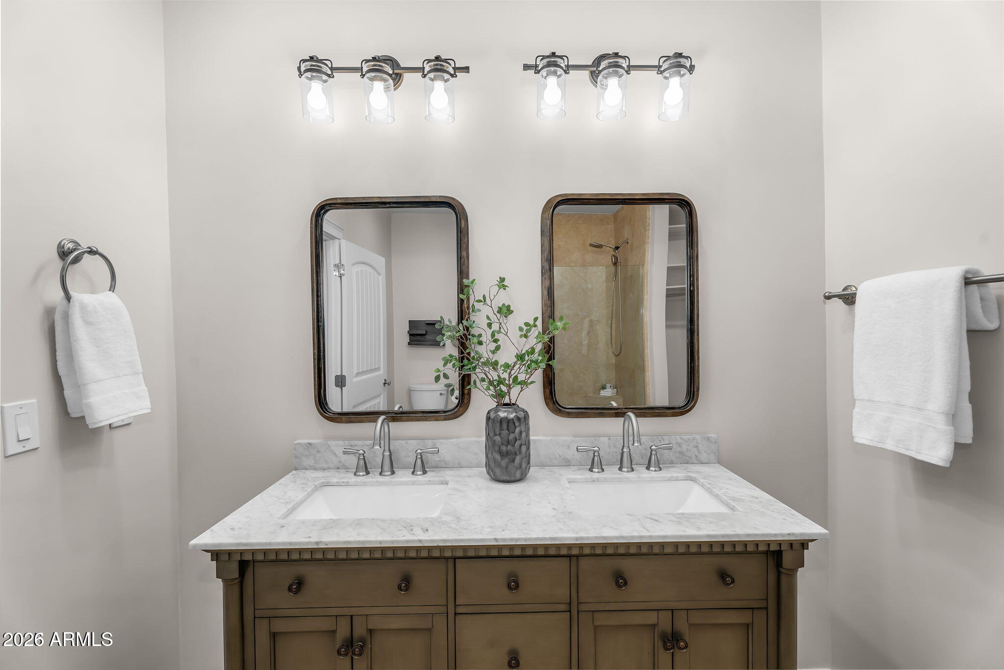 9223 E Camino Del Santo --