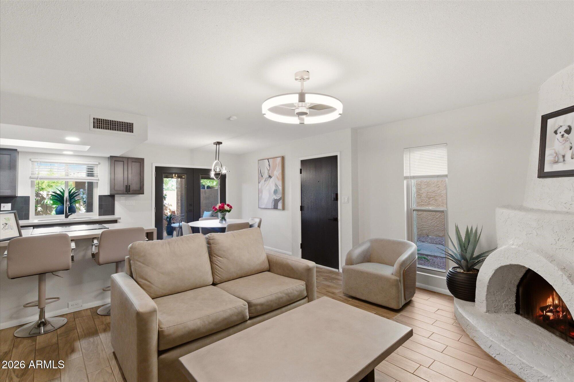 10413 N 10TH Place 3