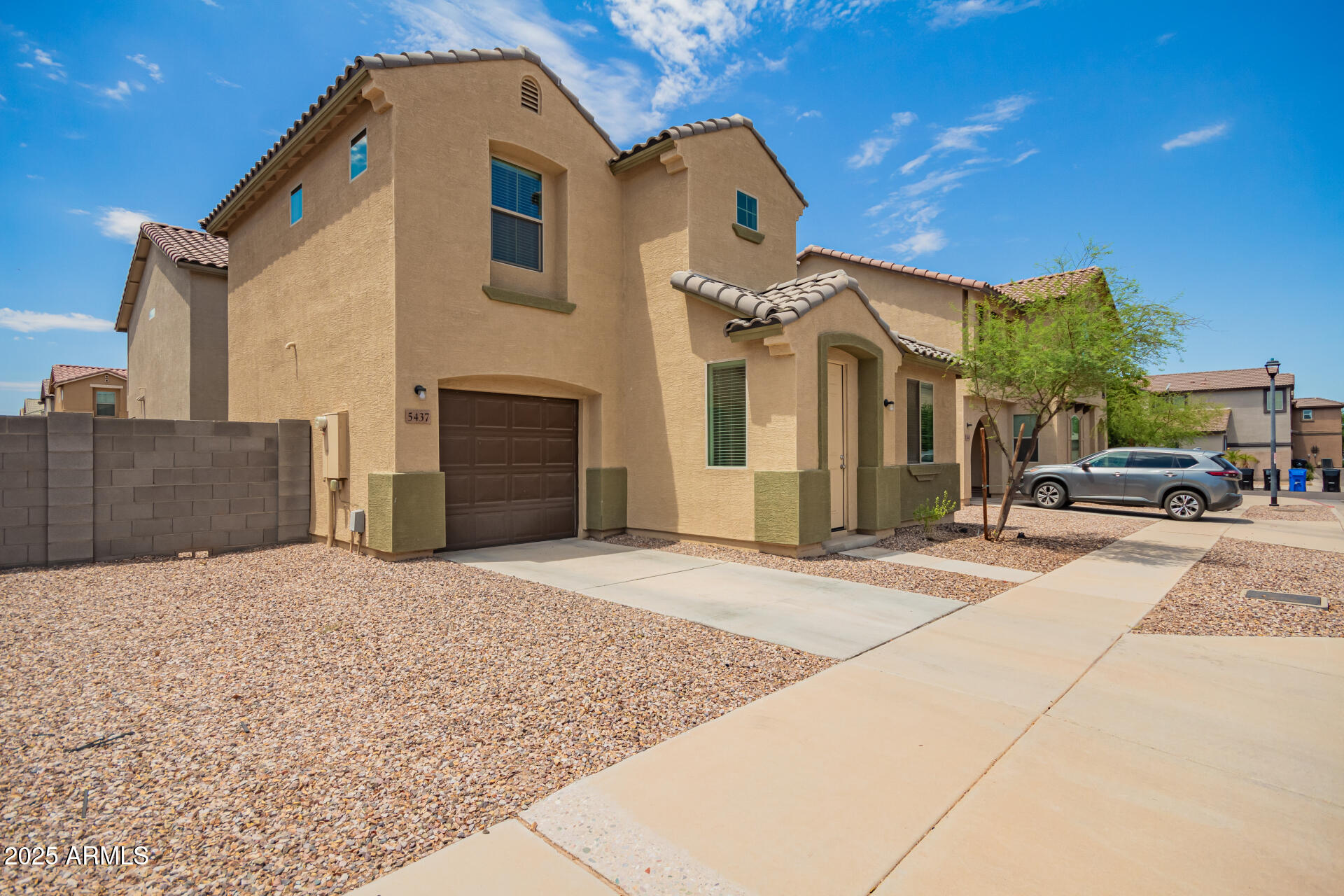 5437 W ALBENIZ Place