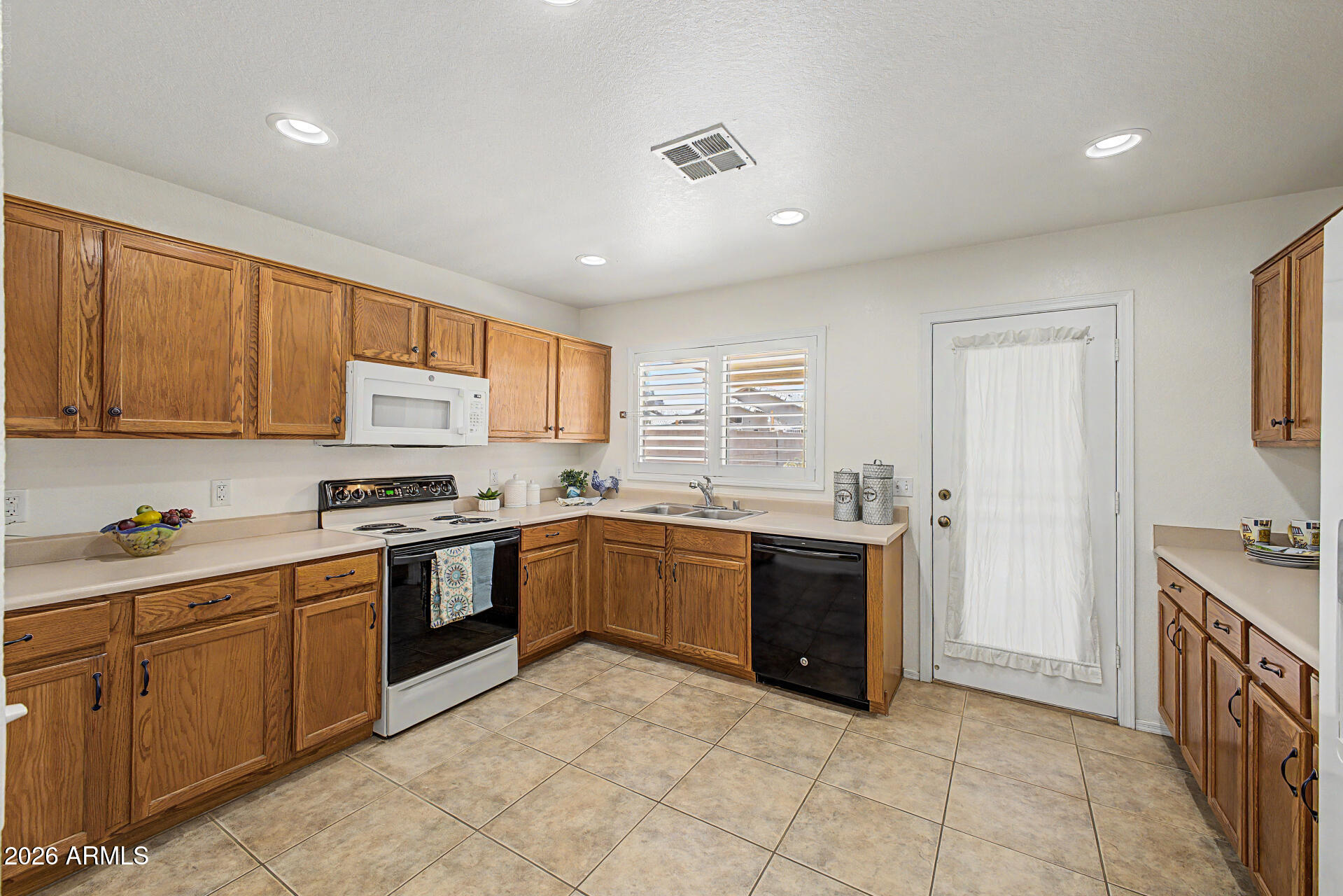 4110 W GLENN Drive
