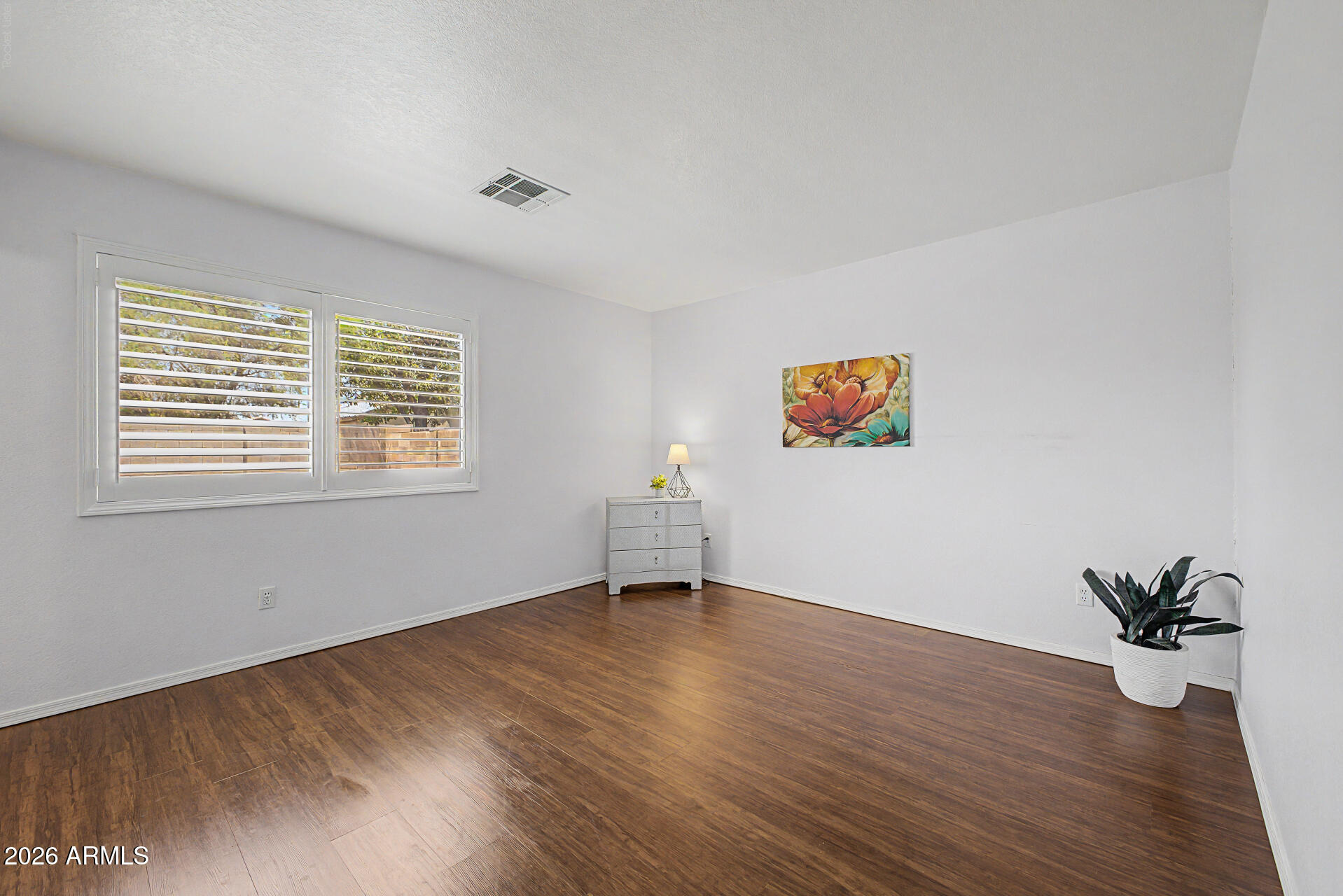 4110 W GLENN Drive