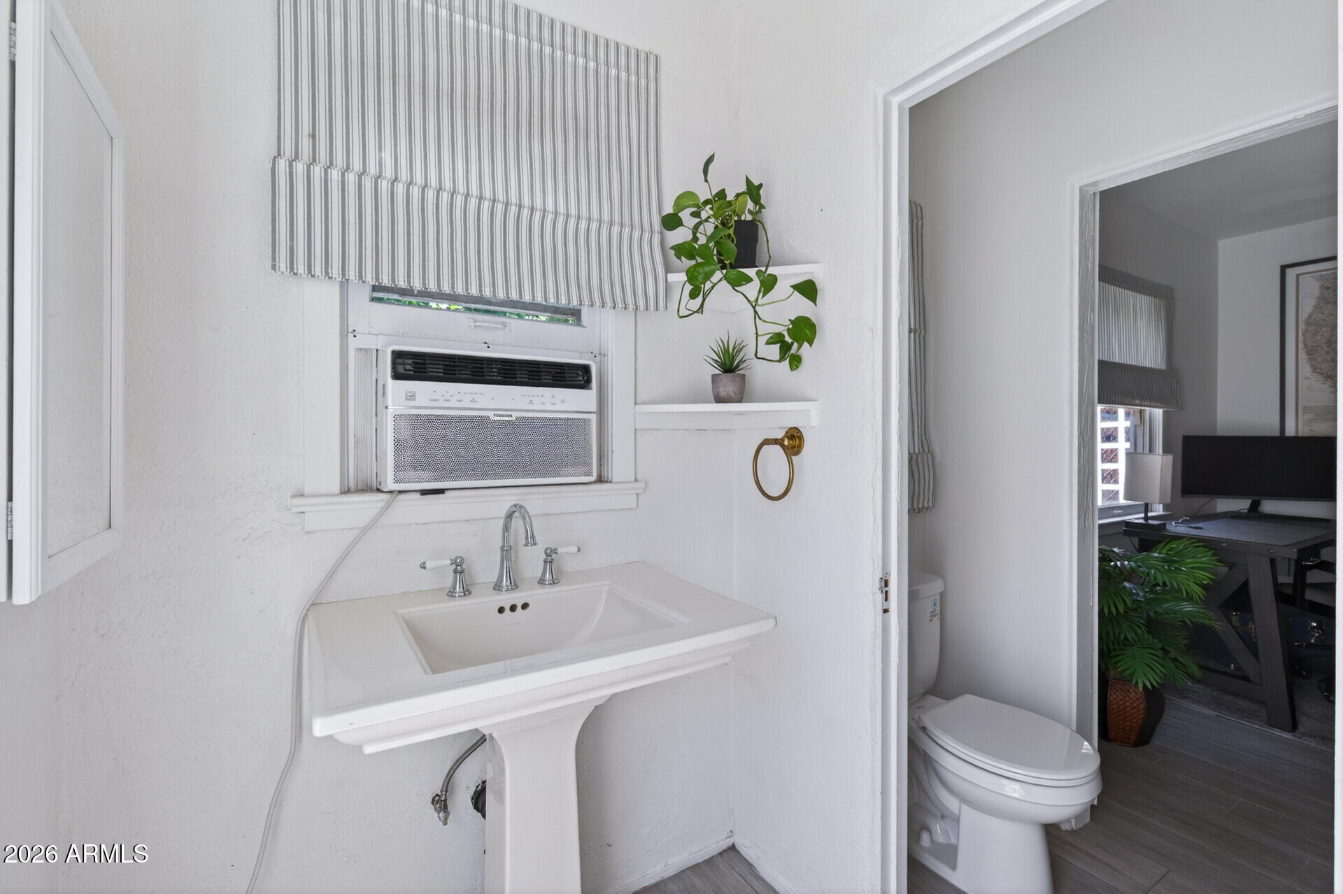 ALVARADO PLACE EAST - Residential