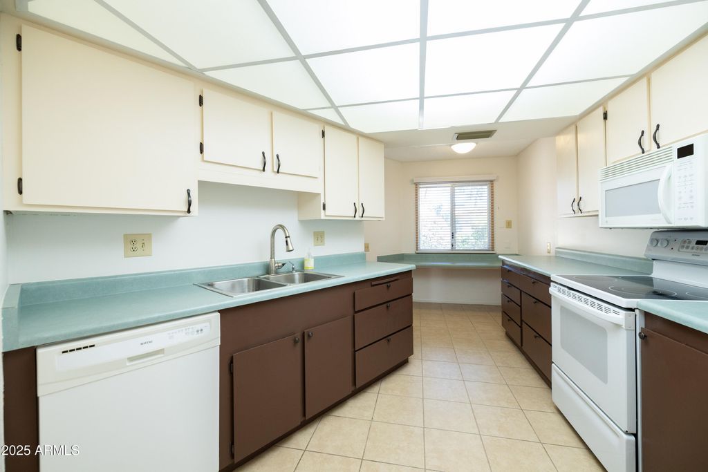 Photo of 19613 N Star Ridge Drive, Sun City West, AZ 85375 (MLS # 6915317)