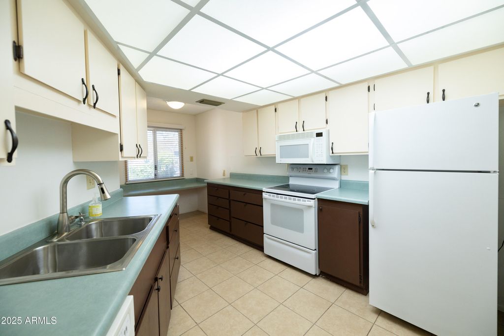 Photo of 19613 N Star Ridge Drive, Sun City West, AZ 85375 (MLS # 6915317)