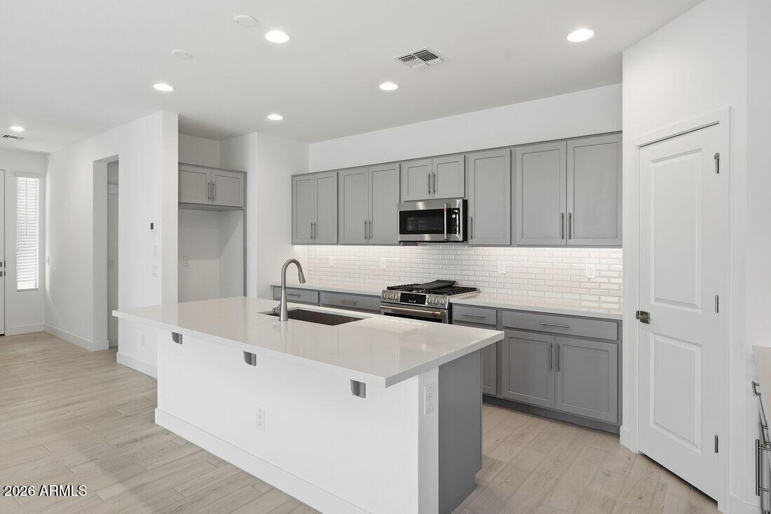 9964 W MITCHELL Avenue