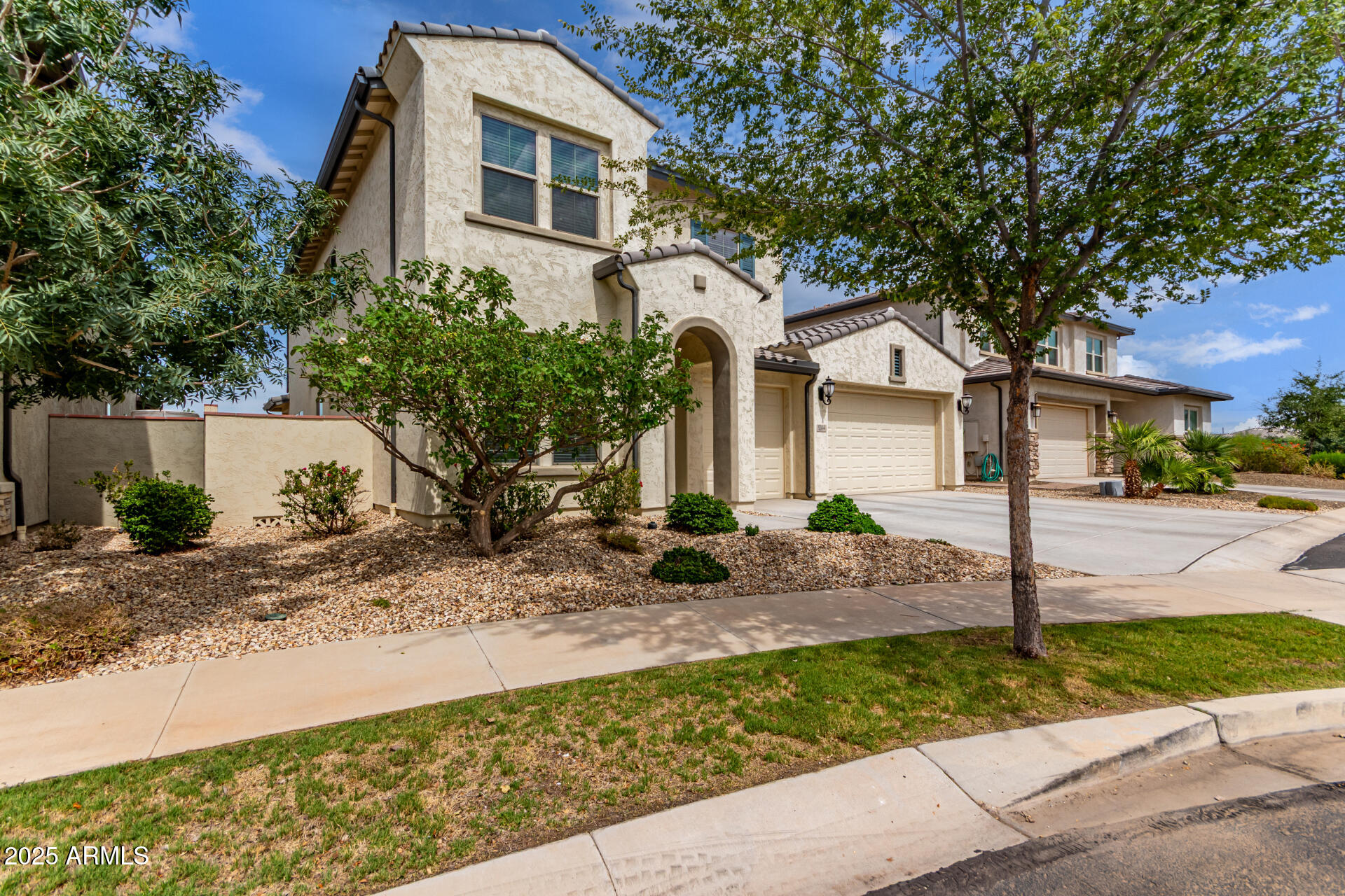 9944 E TORINO Avenue