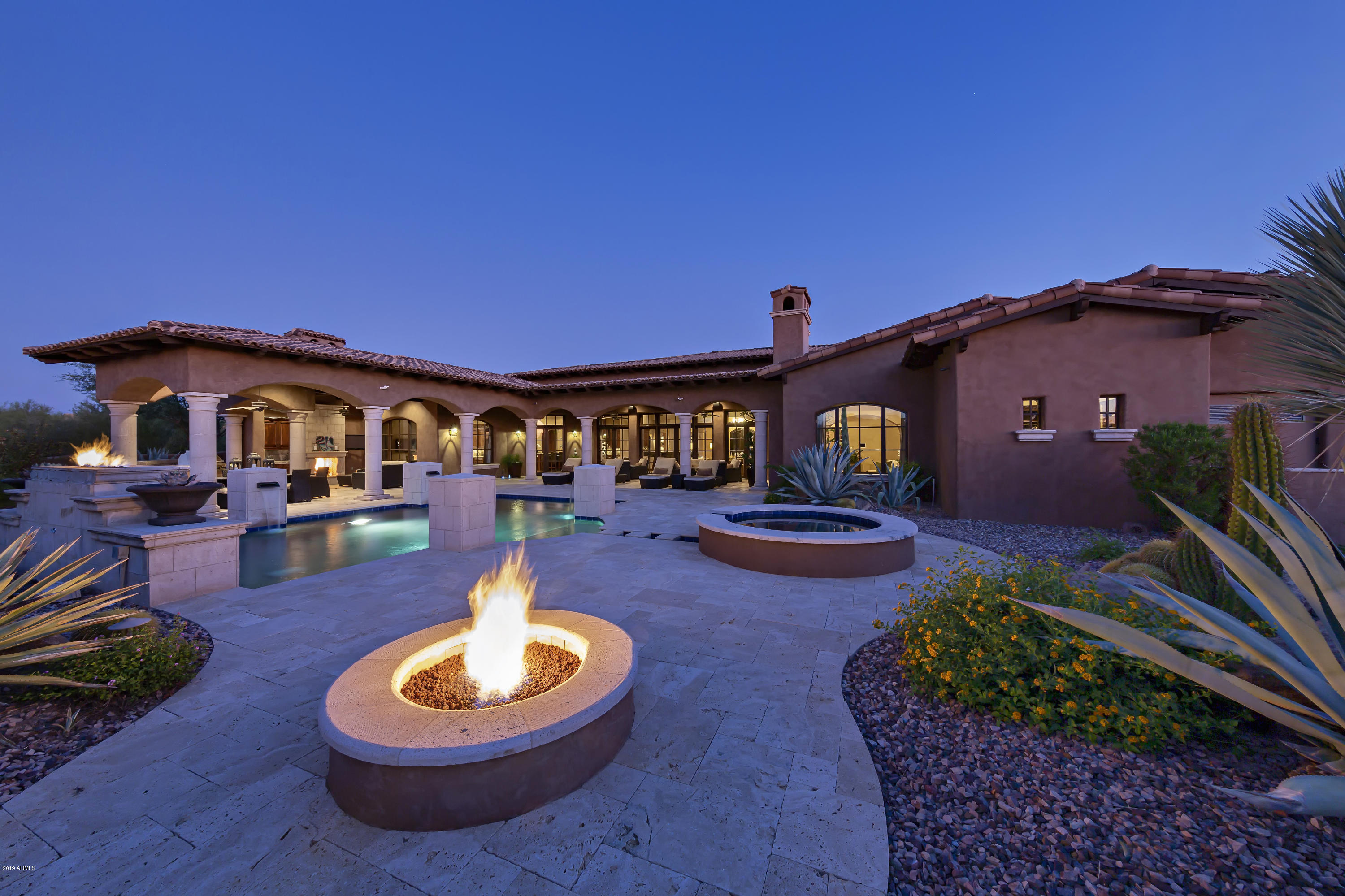 Whisper Rock - Residential