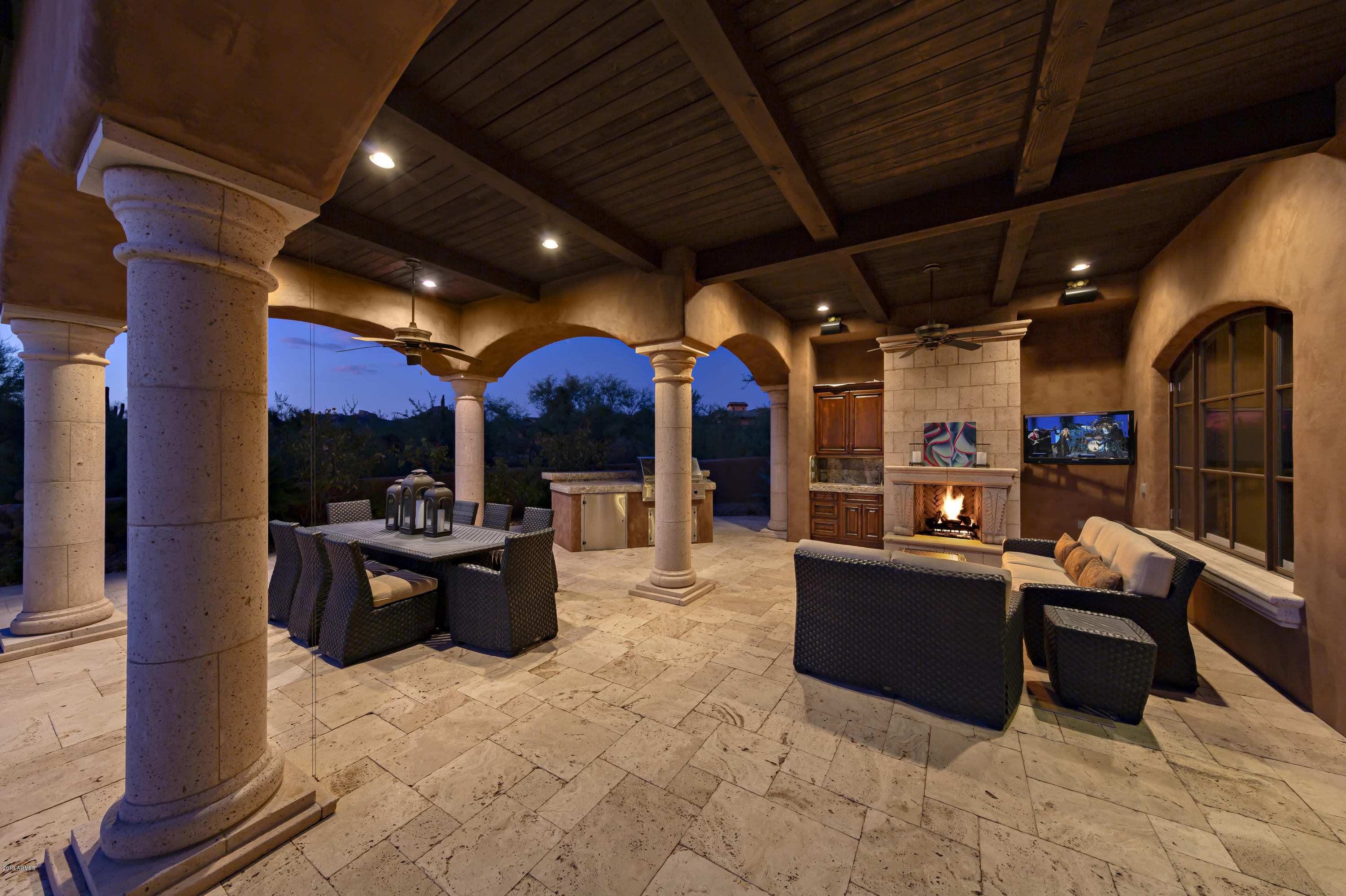 Whisper Rock - Residential