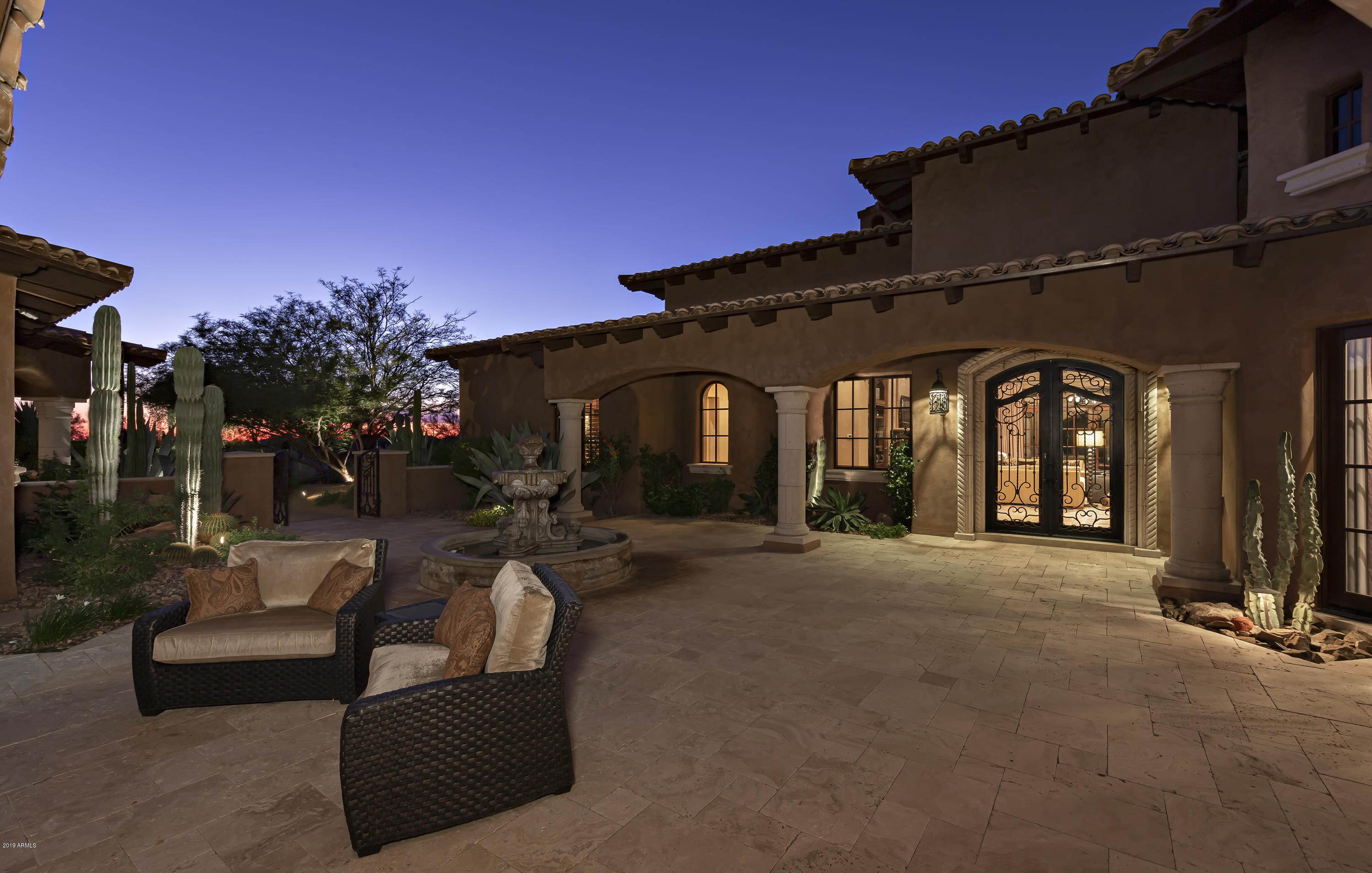 Whisper Rock - Residential