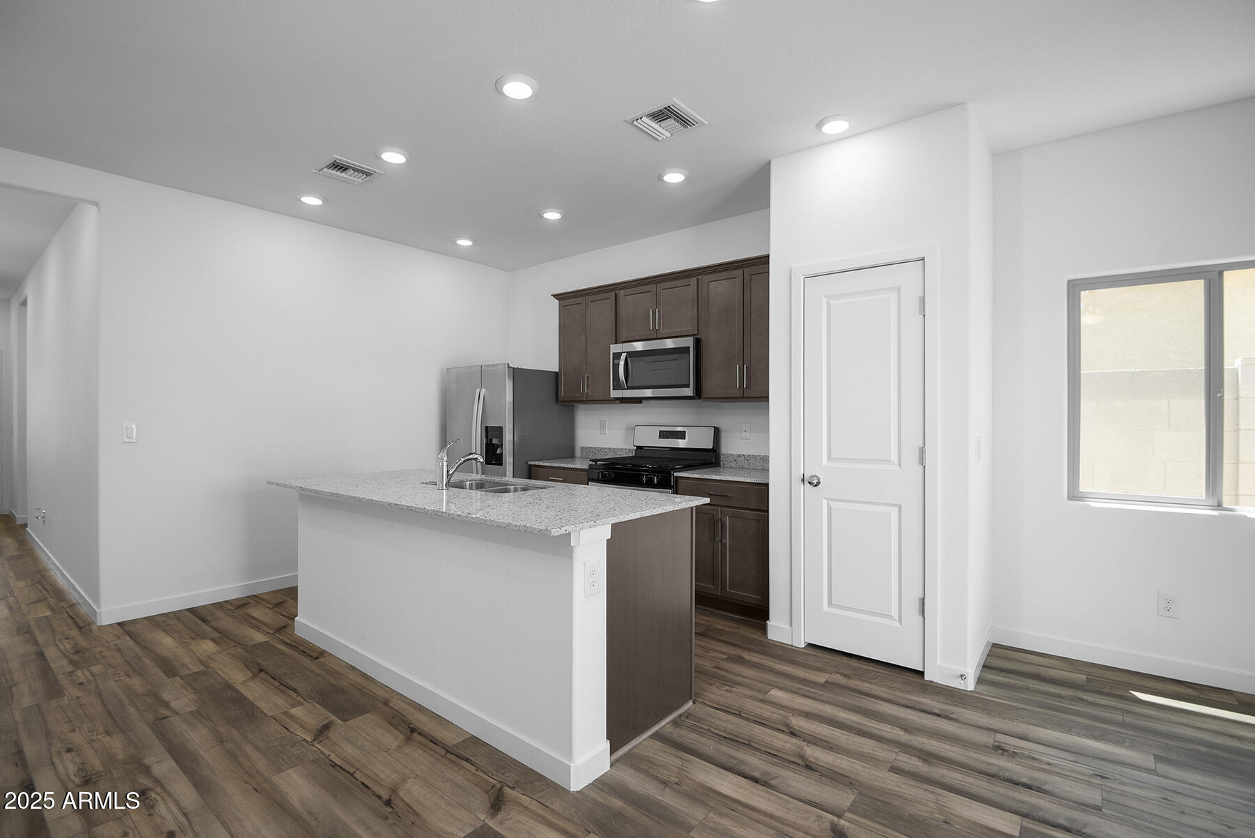 24593 W ST CATHERINE Avenue