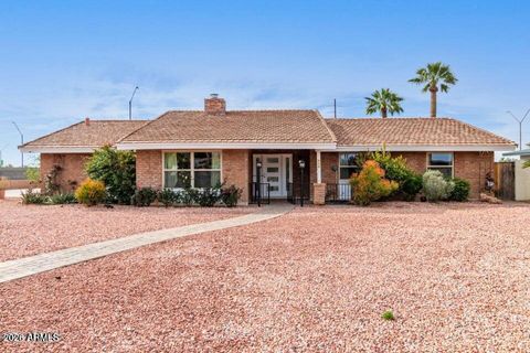 956 CASTILLO Drive E Litchfield Park AZ 85340