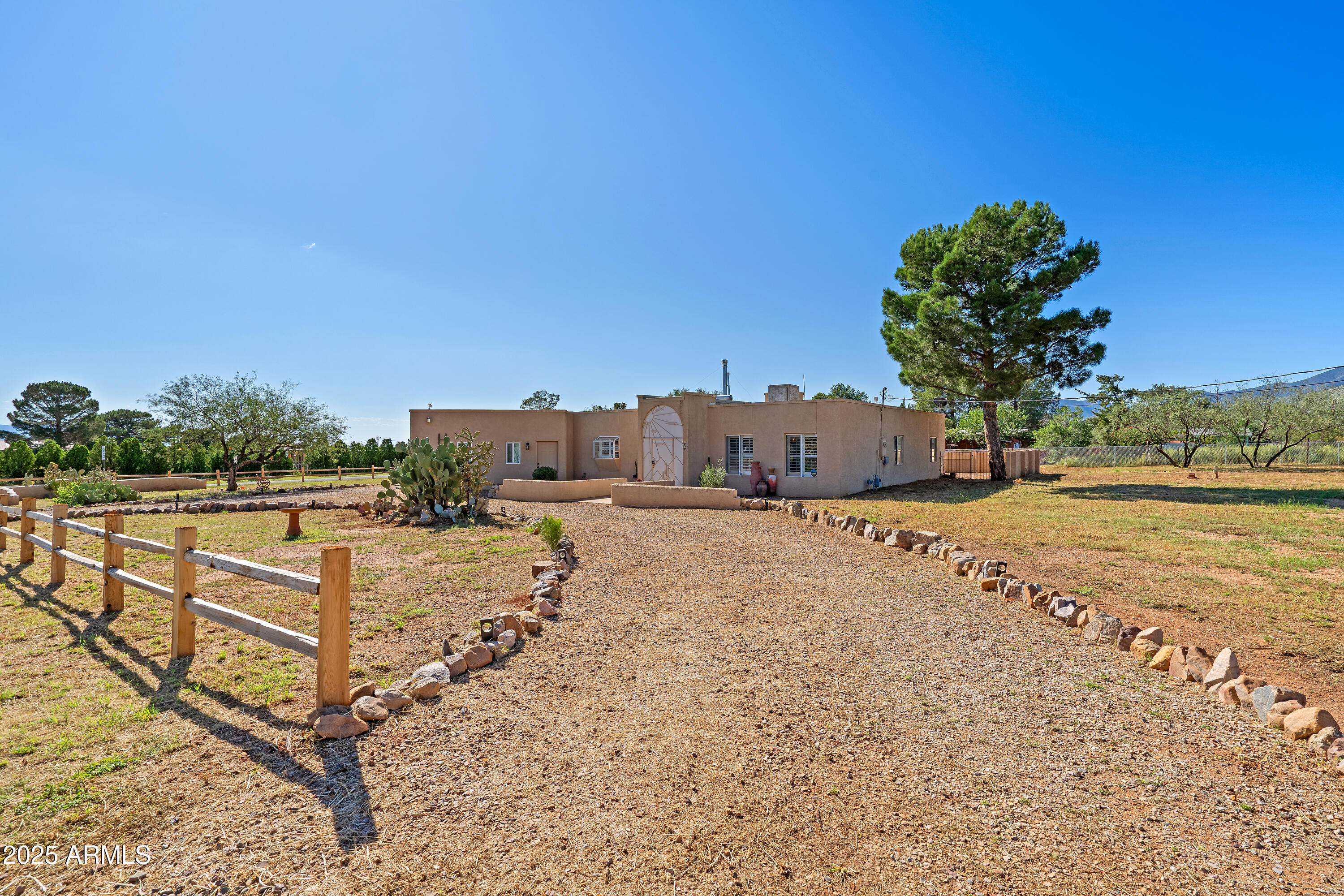 5226 S SAN PAULO Avenue