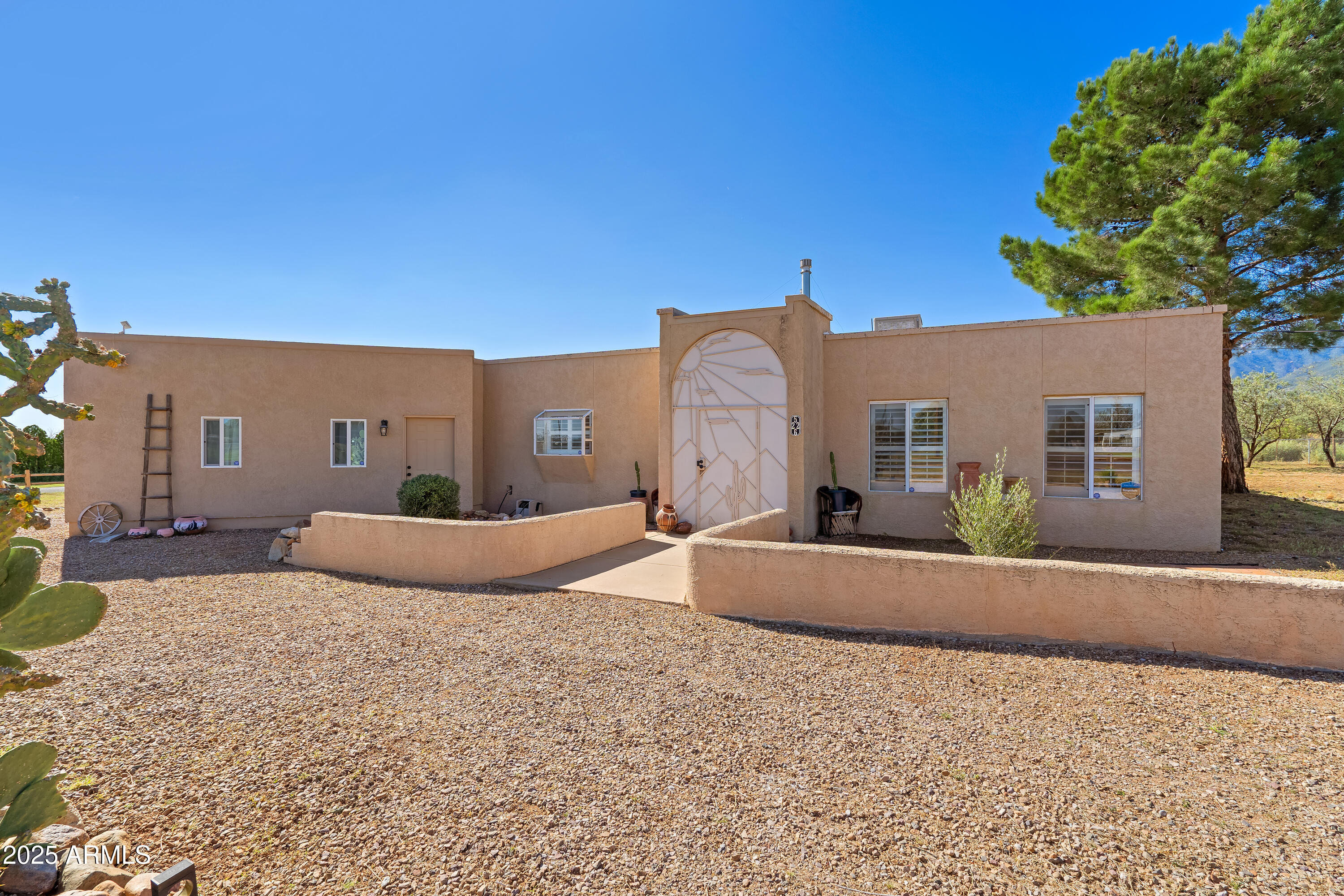 5226 S SAN PAULO Avenue