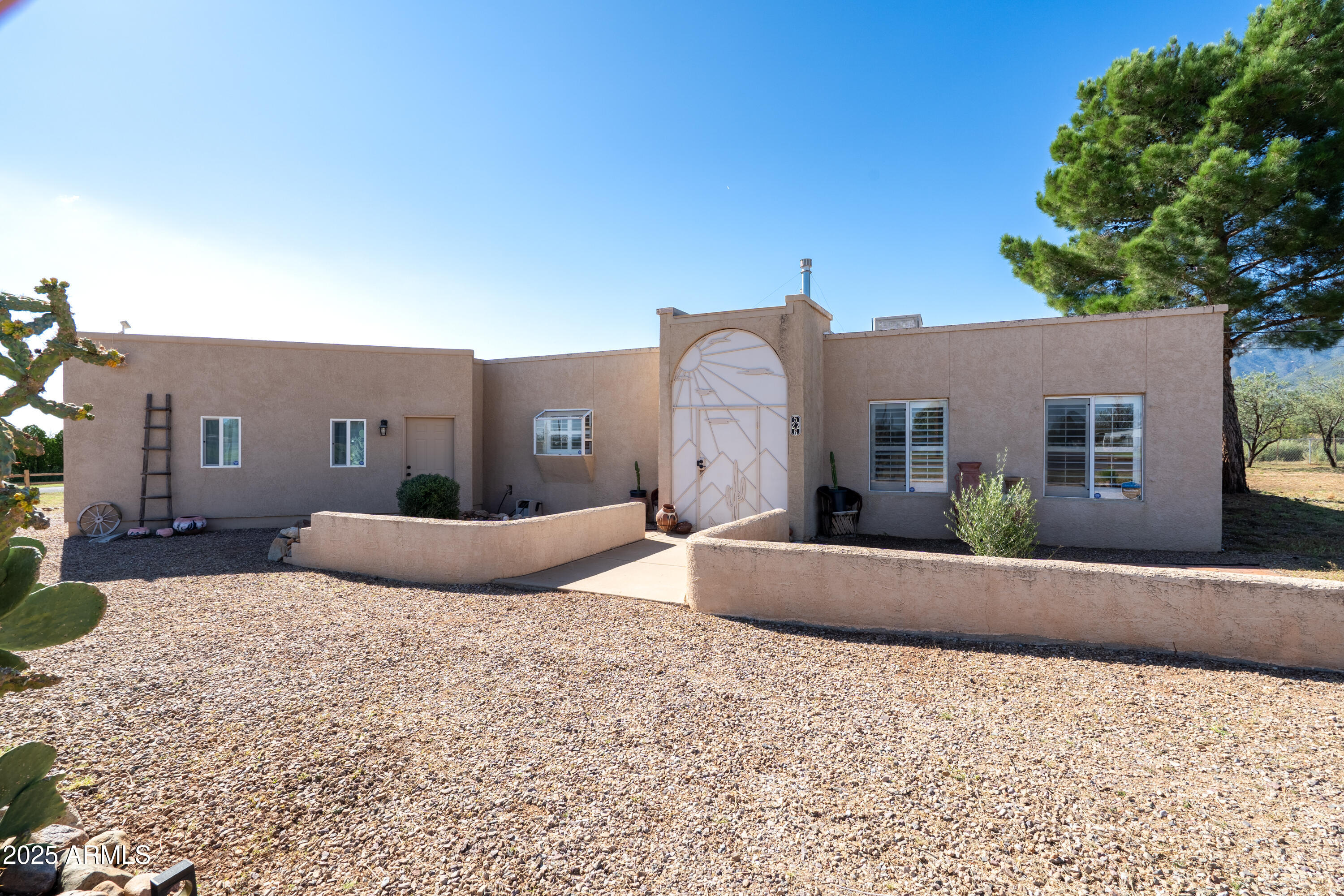 5226 S SAN PAULO Avenue