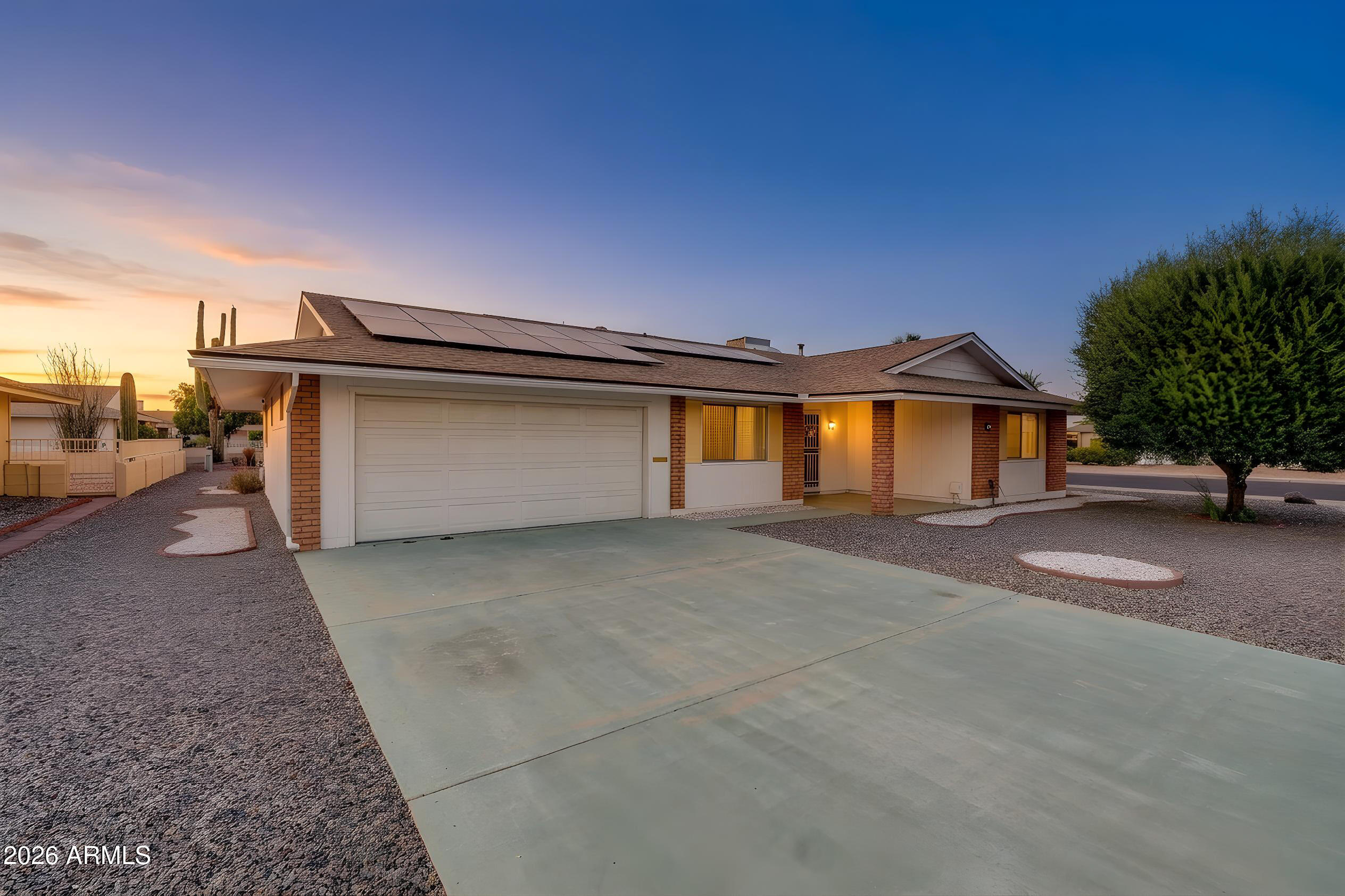 10551 W PRAIRIE HILLS Circle