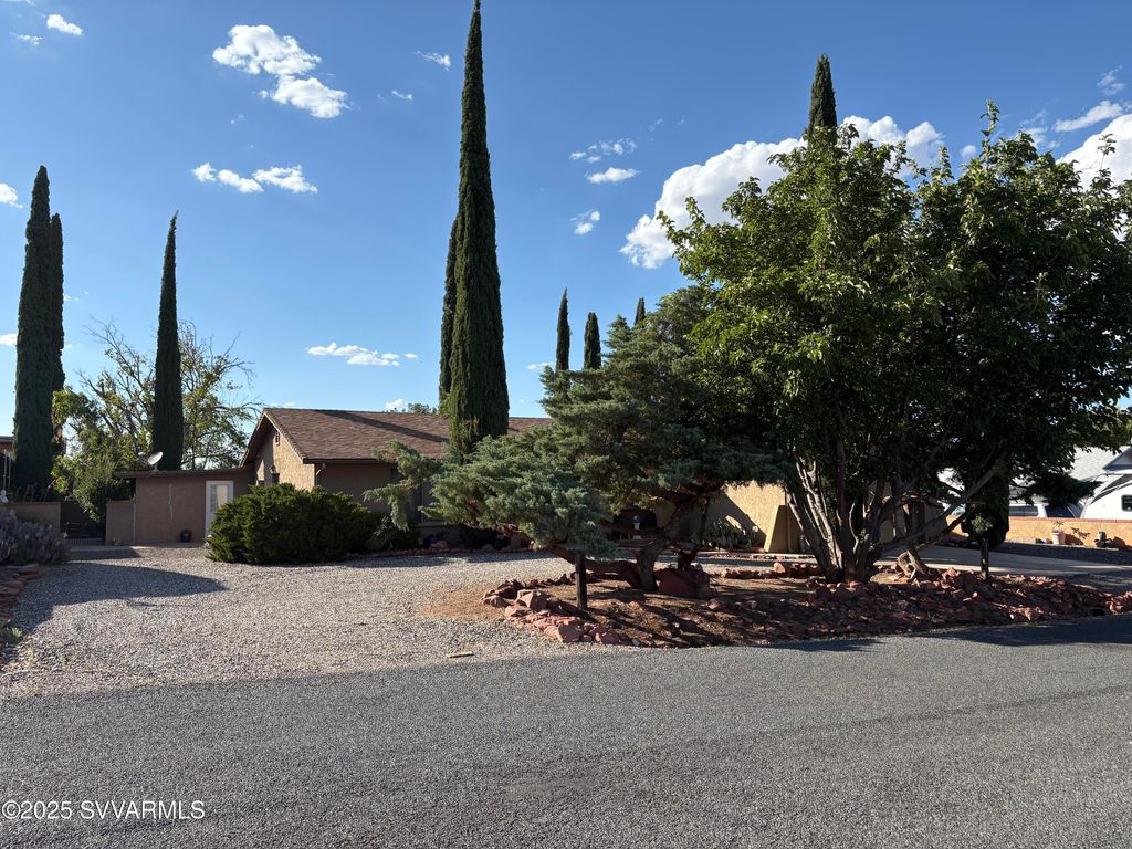 Photo of 2350 S Buckboard Trail, Cottonwood, AZ 86326 (MLS # 6934623)