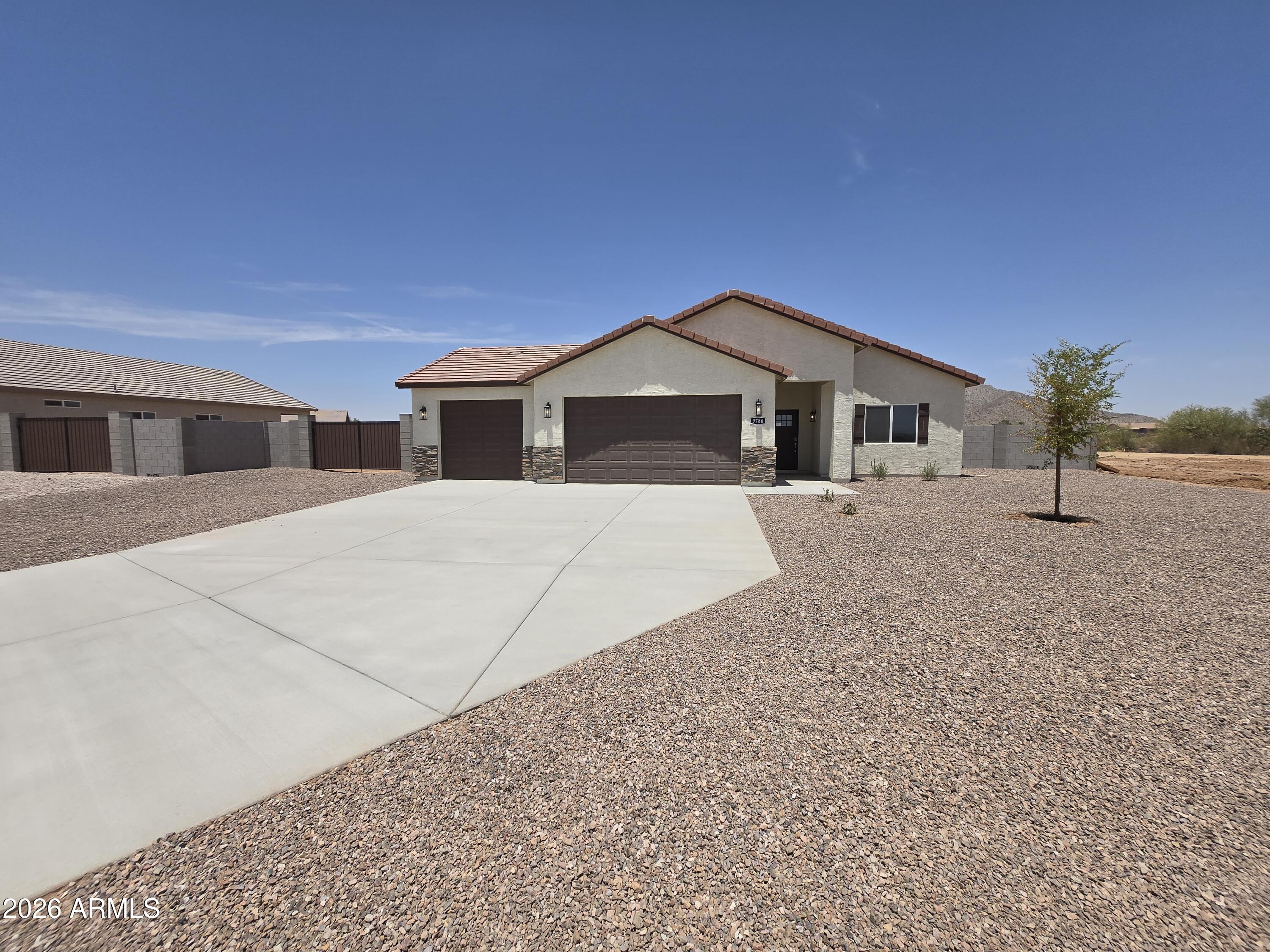 9786 W APPALOOSA Trail