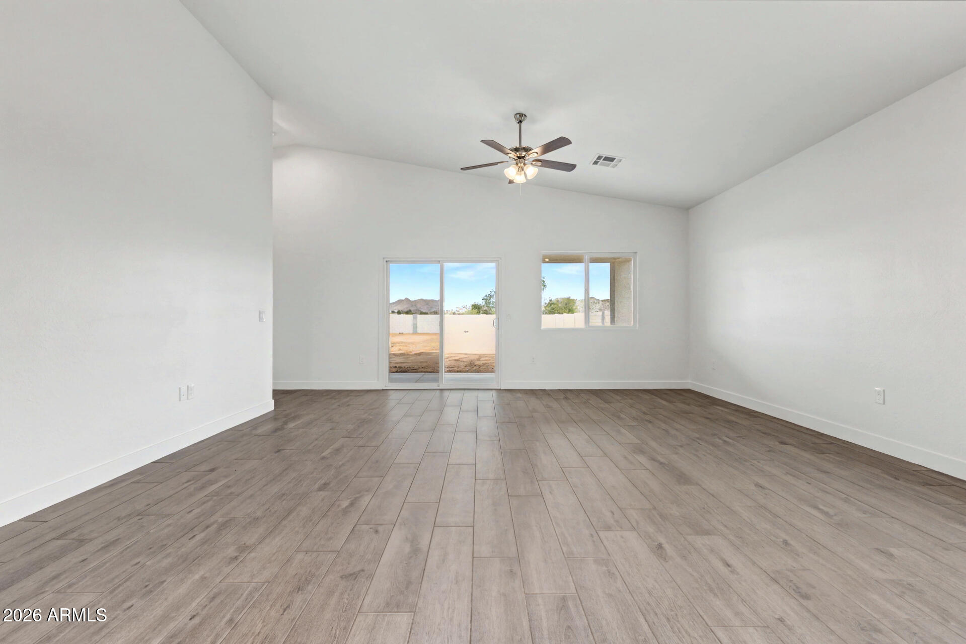 9786 W APPALOOSA Trail