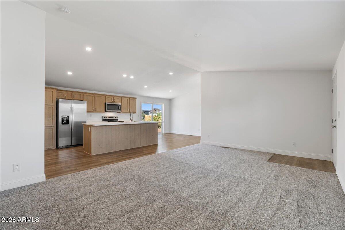 15364 S BLACK MOUNTAIN Road S