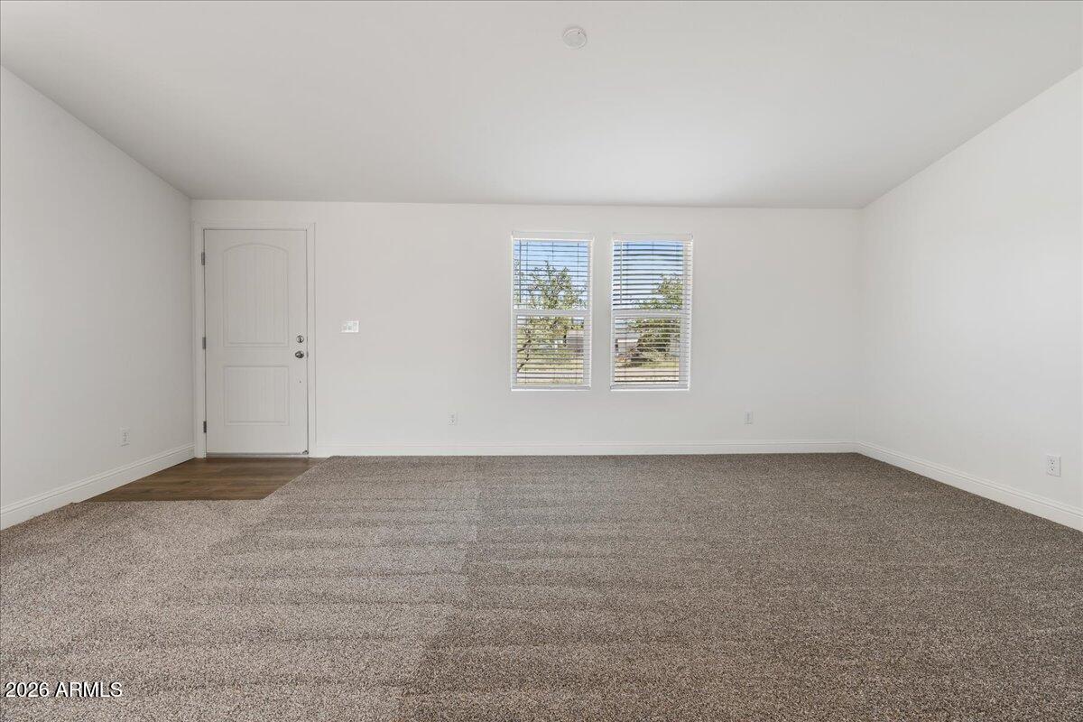 15364 S BLACK MOUNTAIN Road S