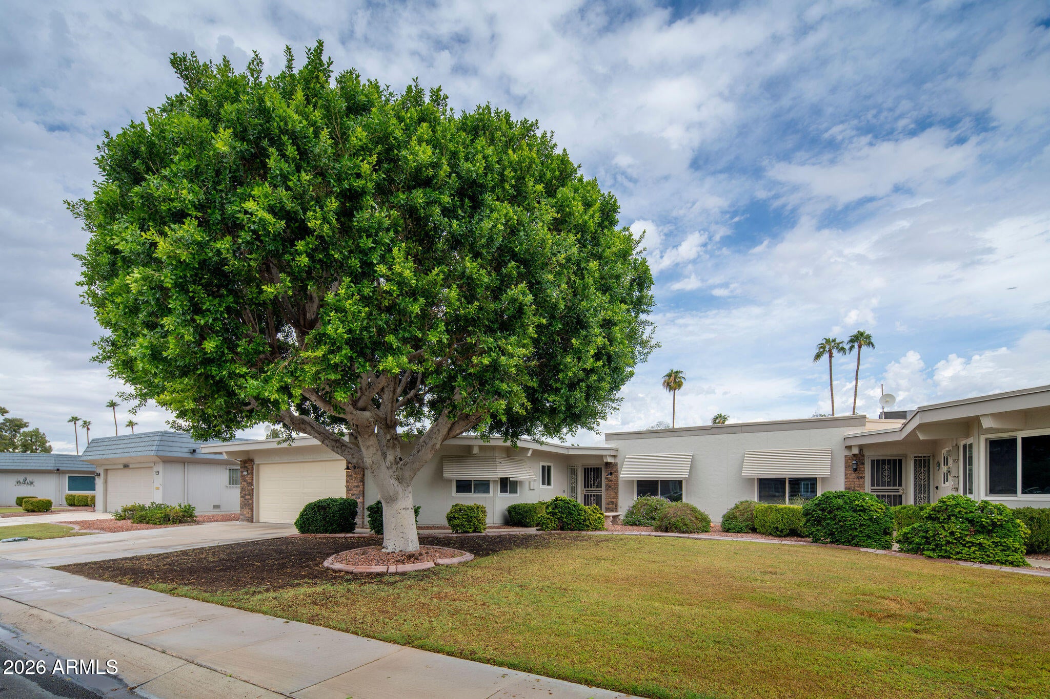 10206 W PINEAIRE Drive