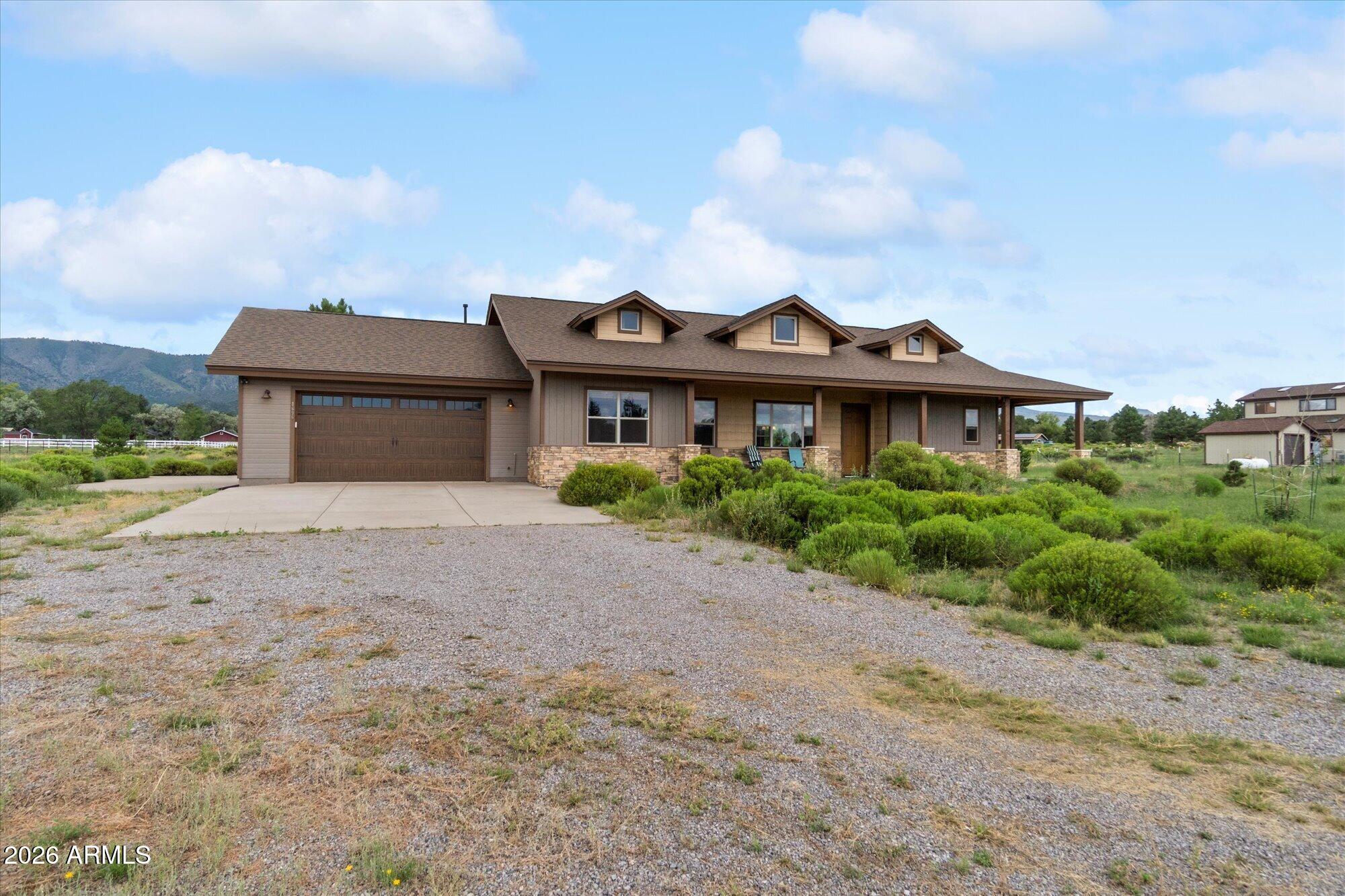 8696 LEAH Lane