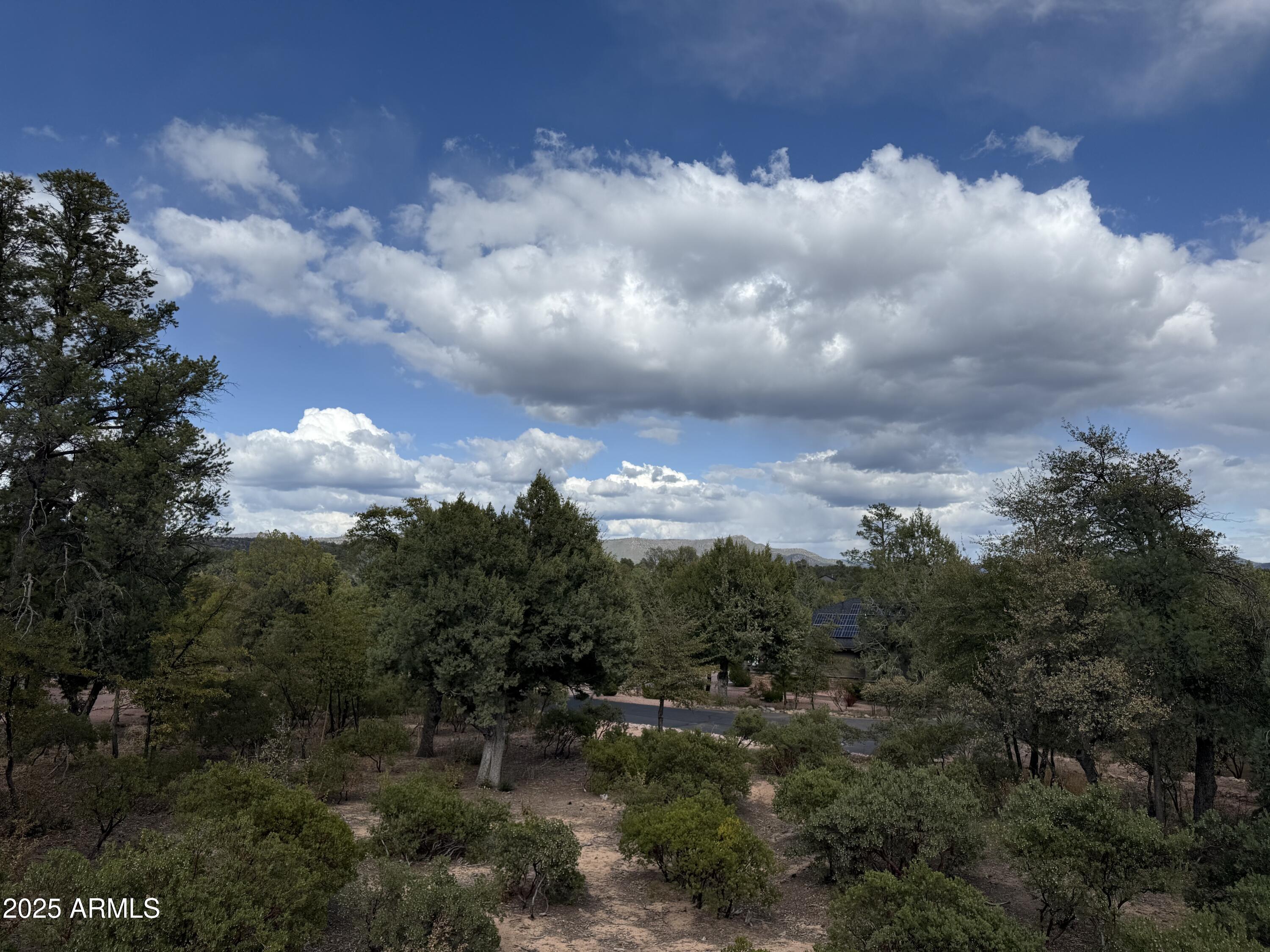 924 N SCENIC Drive