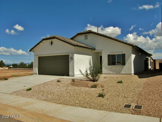 Holiday Estates - Residential Lease