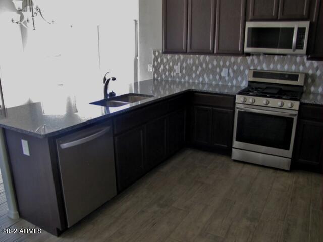 Holiday Estates - Residential Lease