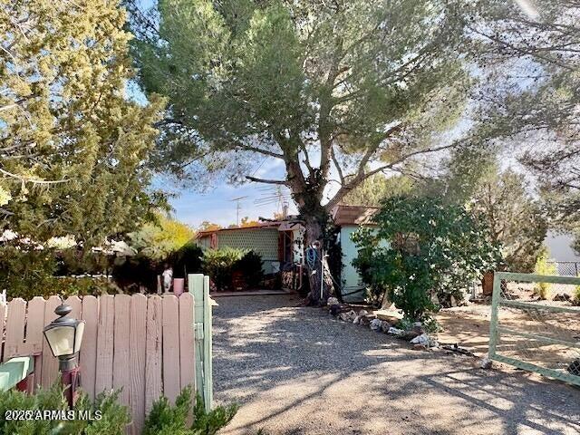 4691 N GLENROSA Circle