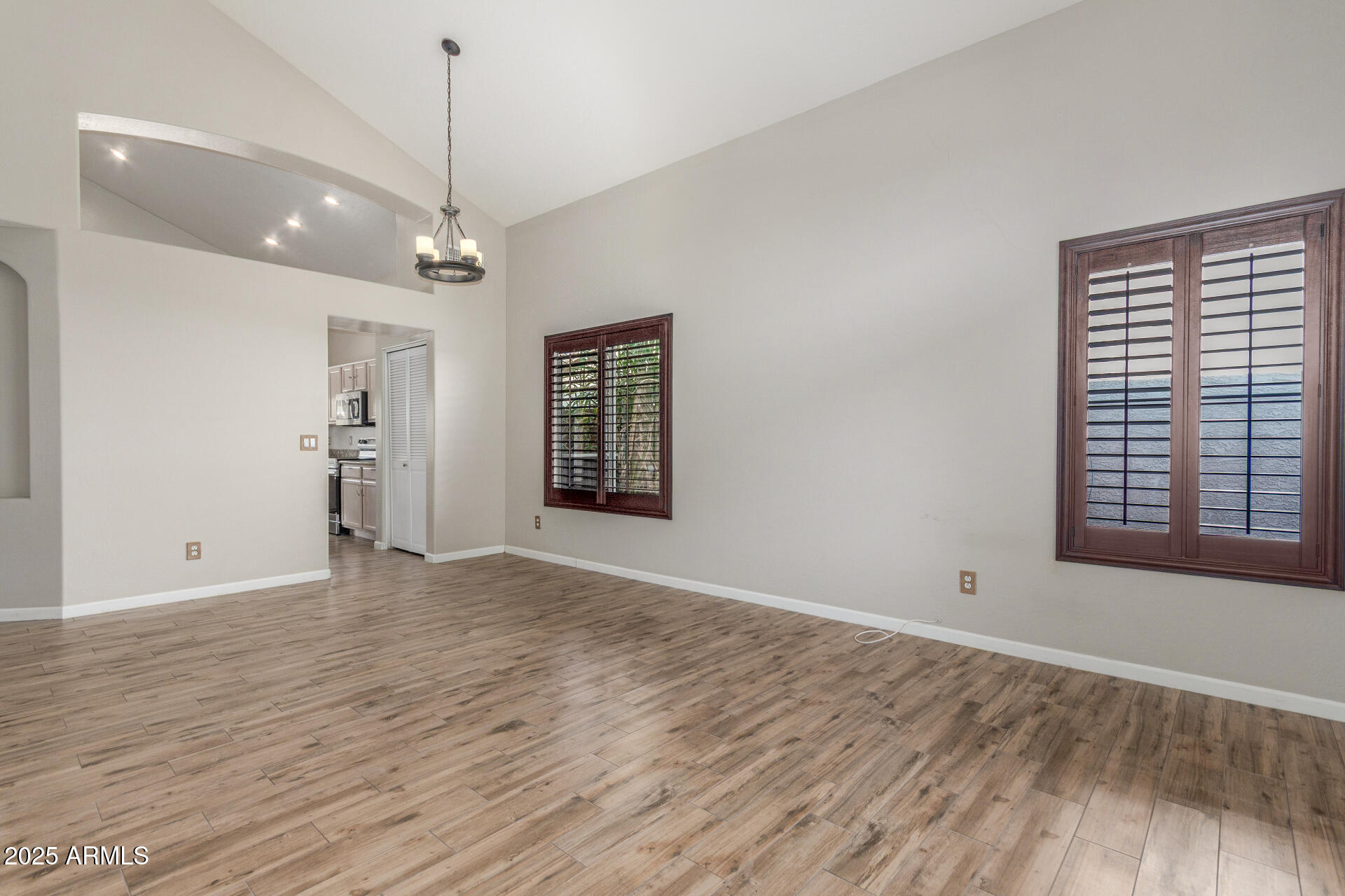 2500 S SUNNYVALE Avenue