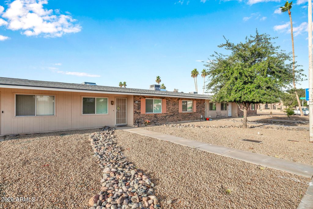 Photo of 11017 W Thunderbird Boulevard, Sun City, AZ 85351 (MLS # 6963181)
