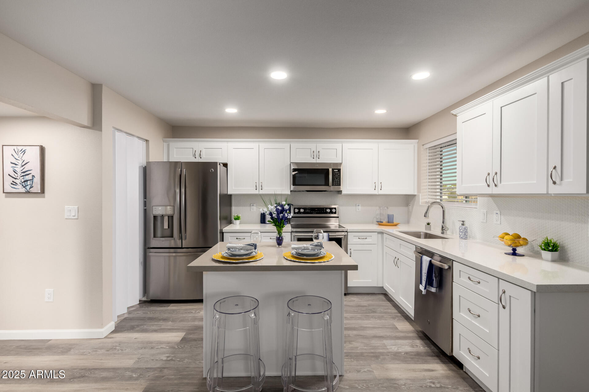 10516 W Peoria Avenue