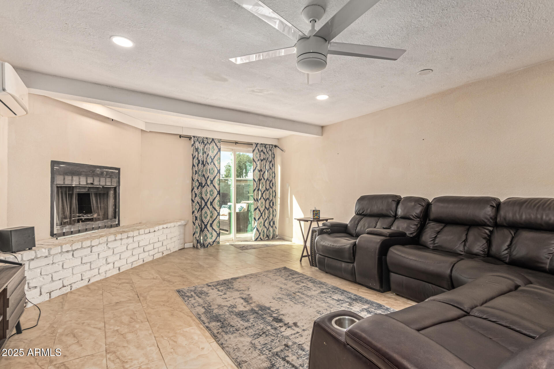 1226 N Ironwood Lane