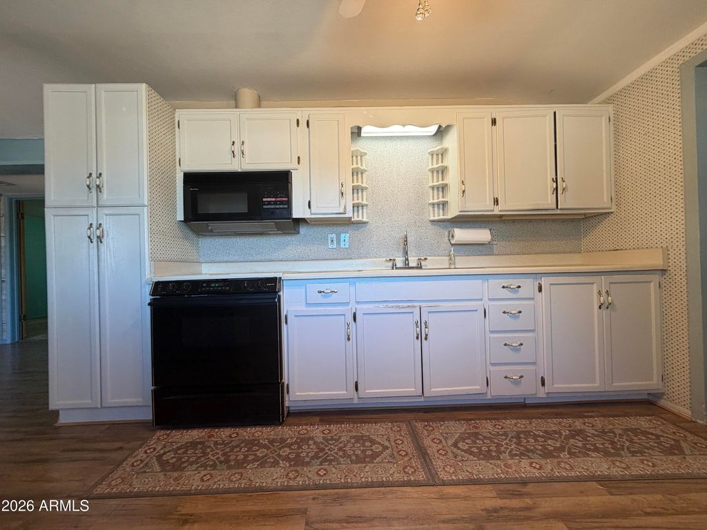 Photo of 337 S Thunderbird Drive, Apache Junction, AZ 85120 (MLS # 6995395)