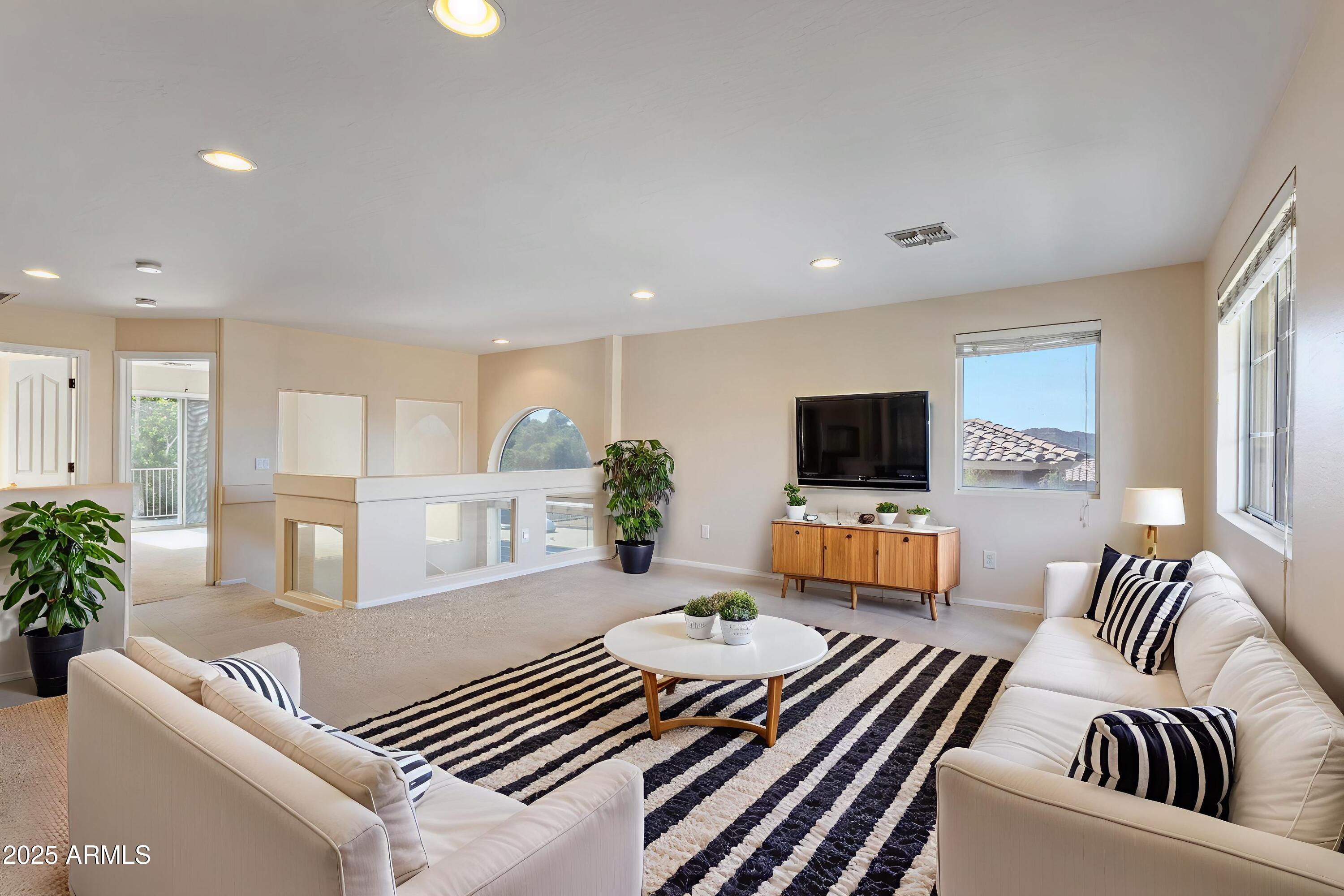 6339 W RANGE MULE Drive