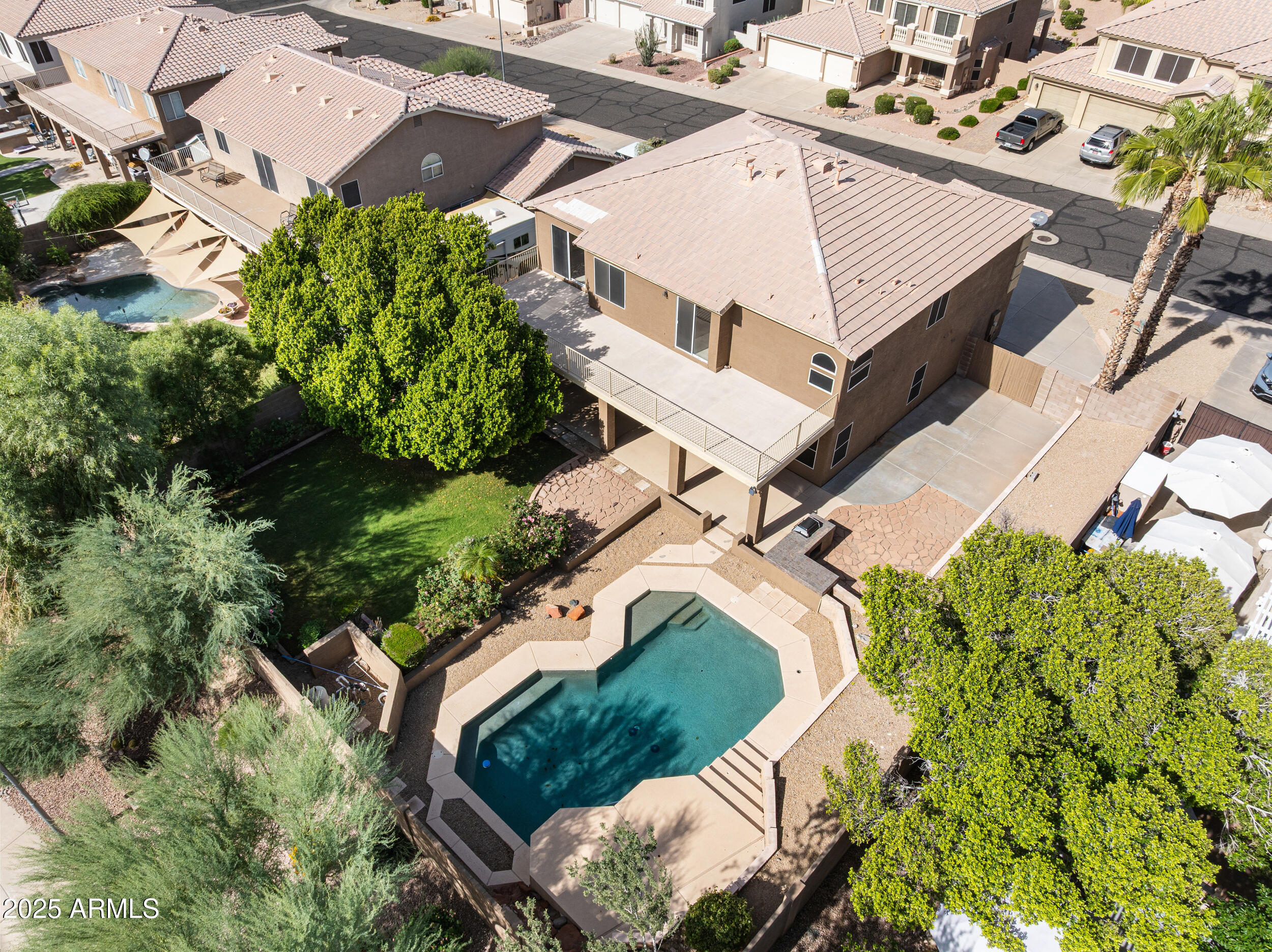 6339 W RANGE MULE Drive