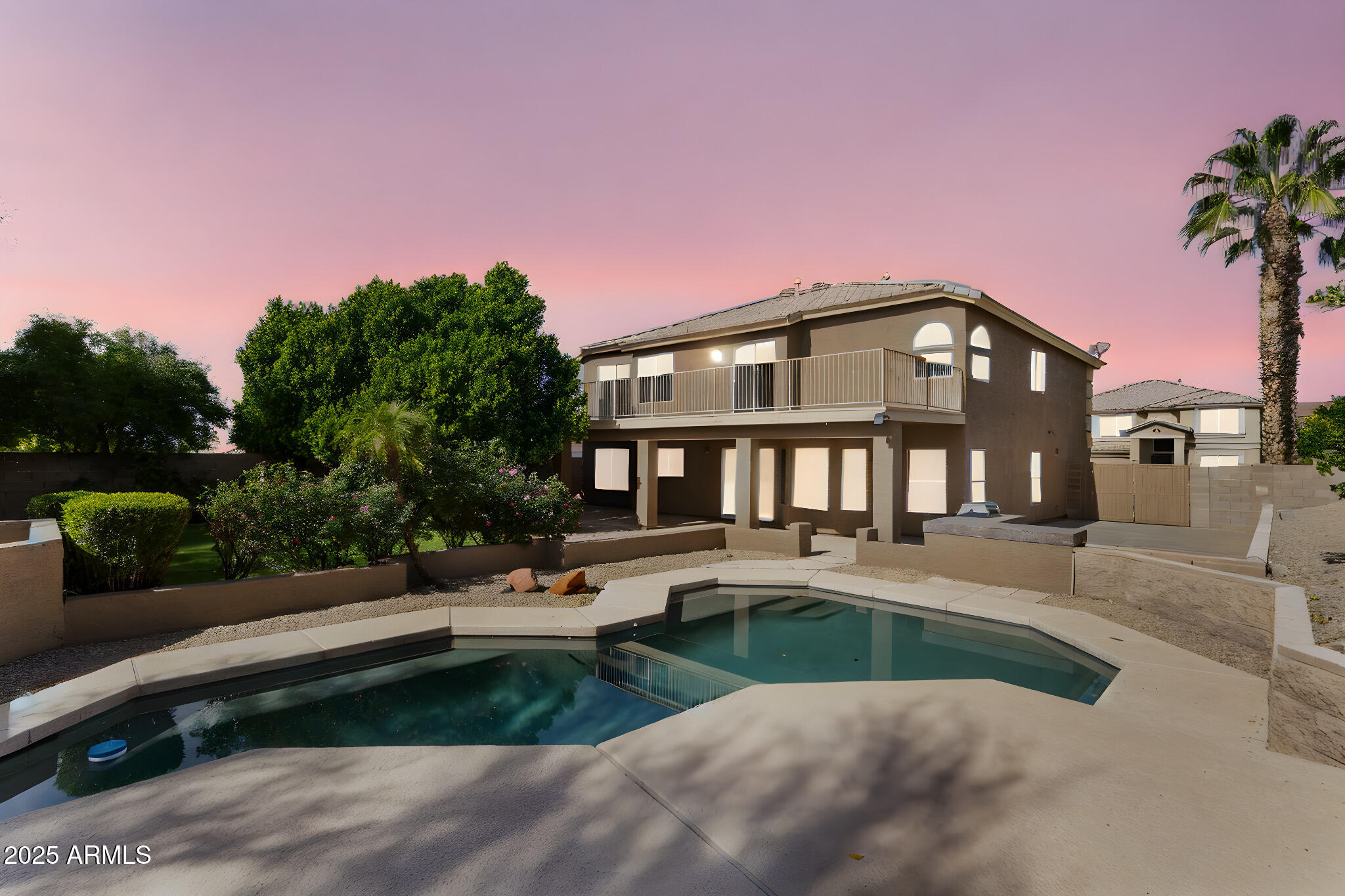 6339 W RANGE MULE Drive