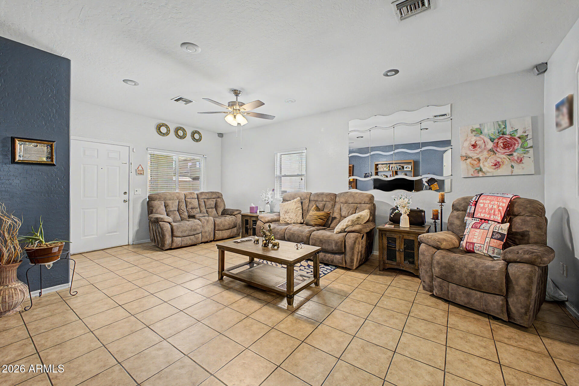 6434 S 10TH Drive