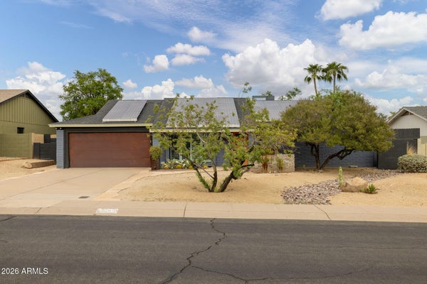 2360 E SAHUARO DR, PHOENIX, AZ 85028 - Image d6ae316a9dfd8b6526d10c8146099f1e/48068896