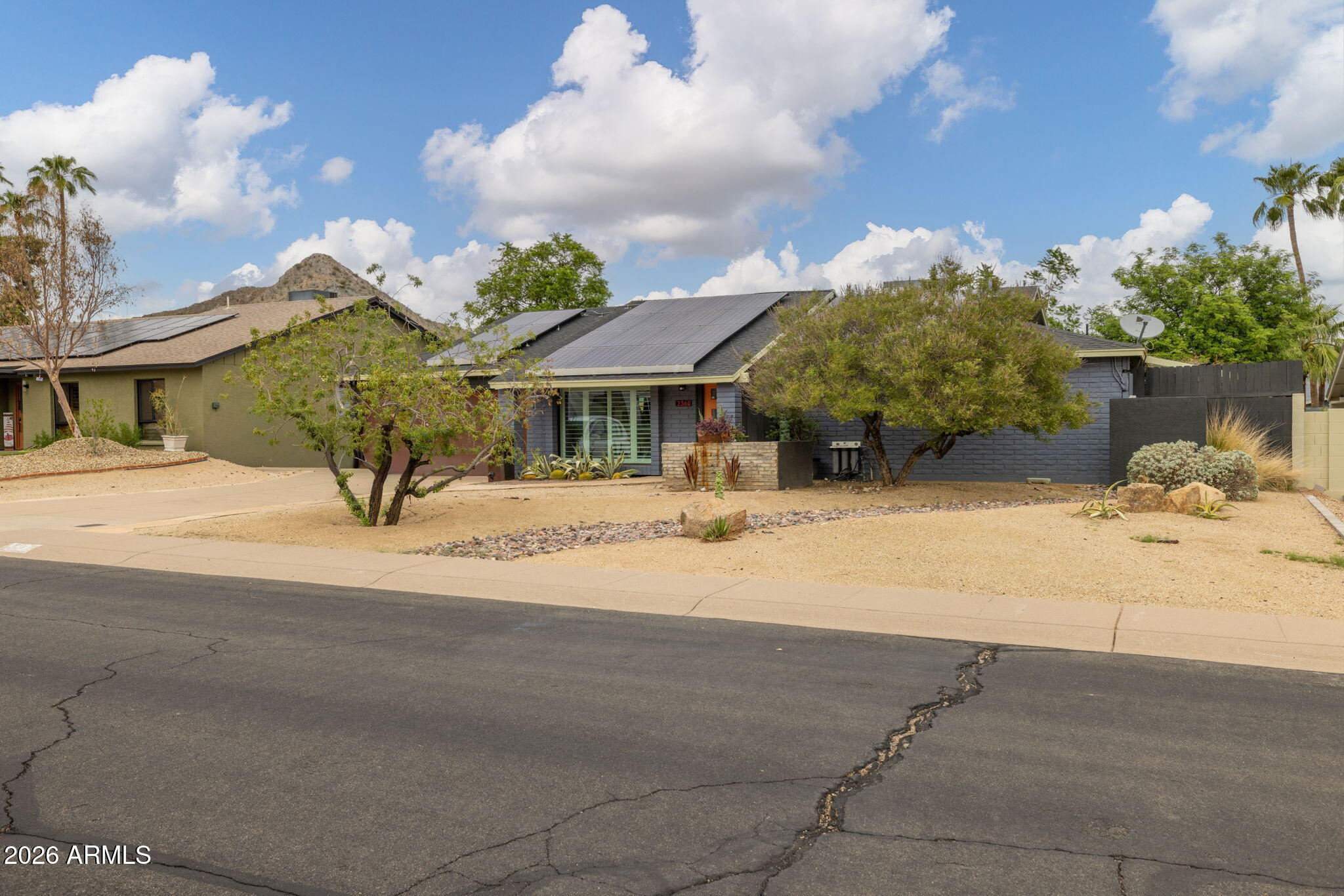 2360 E SAHUARO Drive