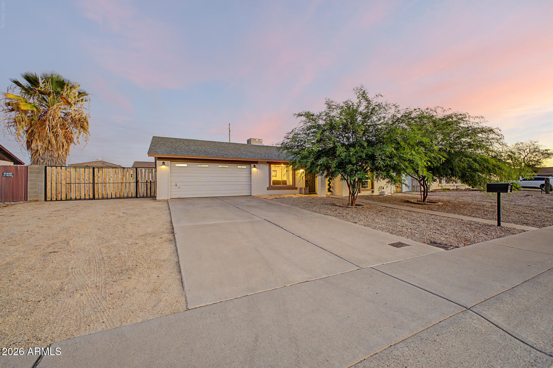 1309 W RENEE Drive