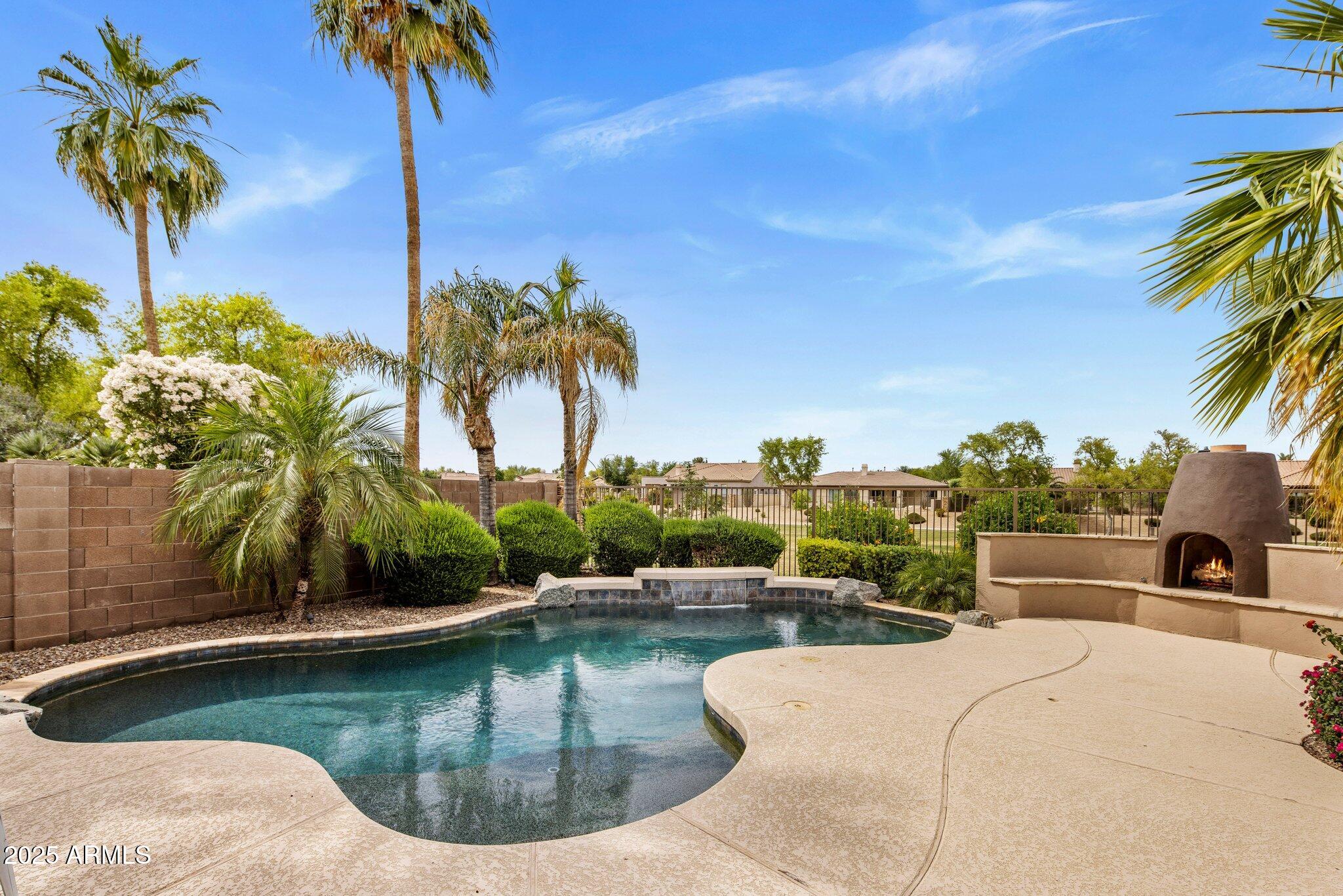 654 E COUNTY DOWN Drive