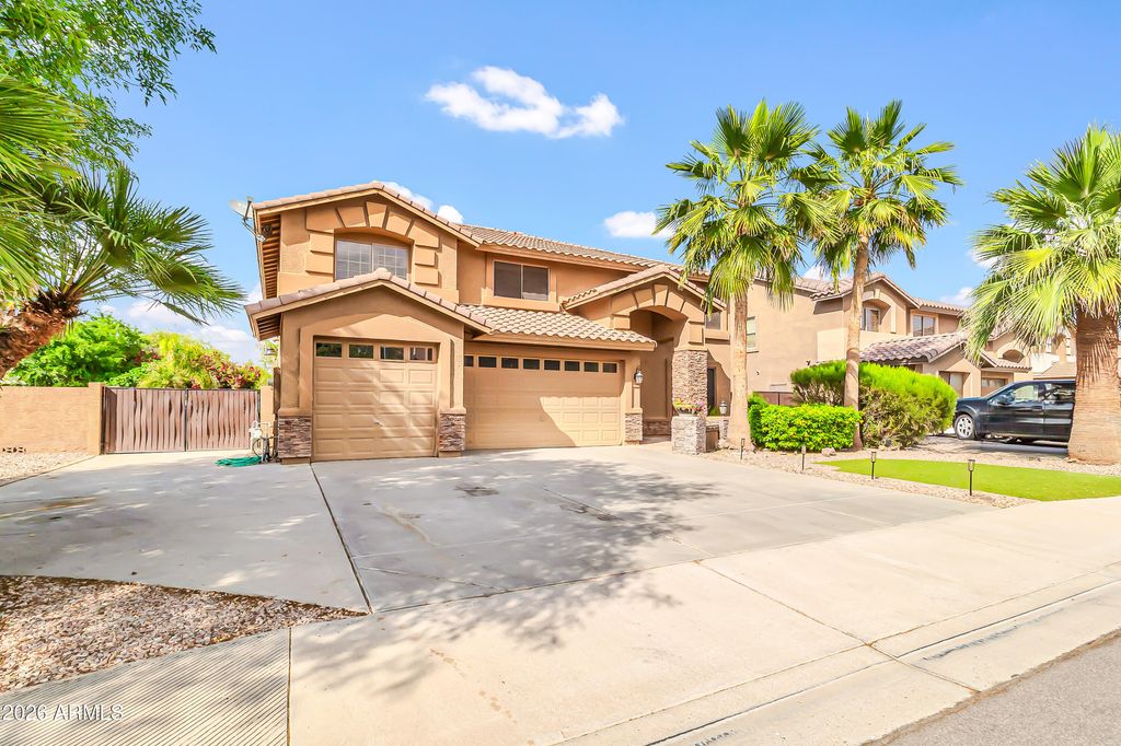 Photo of 2698 E Teakwood Place, Chandler, AZ 85249 (MLS # 7007523)