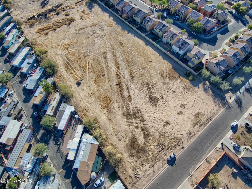 Photo of 245 W Wier Avenue #-, Phoenix, AZ 85041 (MLS # 6997337)