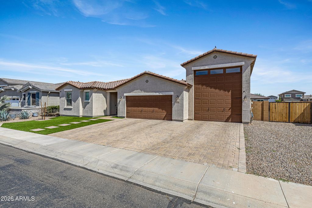 Photo of 40778 W Hall Drive, Maricopa, AZ 85138 (MLS # 7017628)